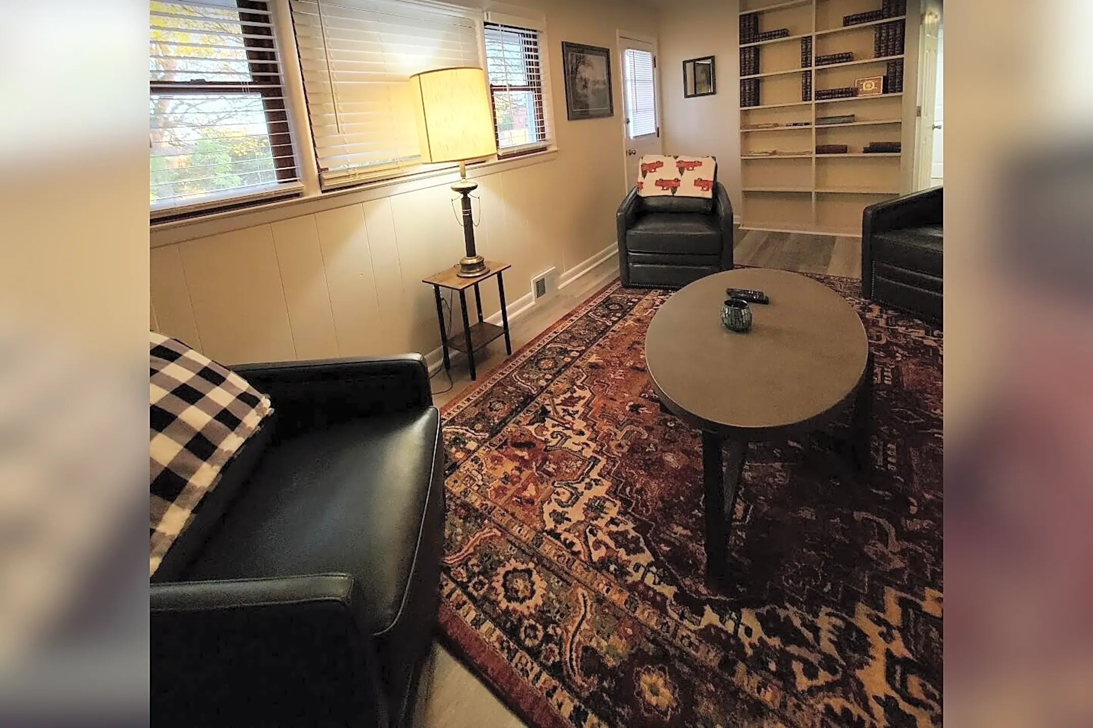 Living Room - 1650 Traveller Rd - Lexington, KY