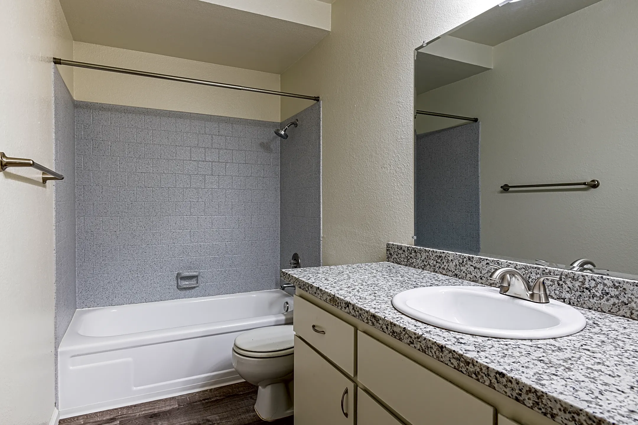 Bathroom - Creekside Estates - Citrus Heights, CA