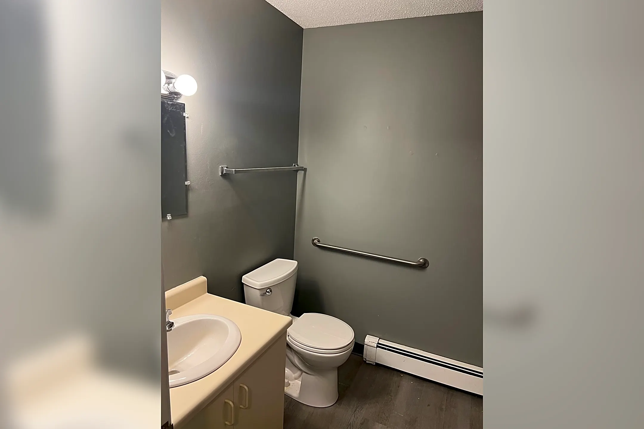 36 Mary St 36 Mary St unit 206 Skowhegan, ME Apartments for Rent