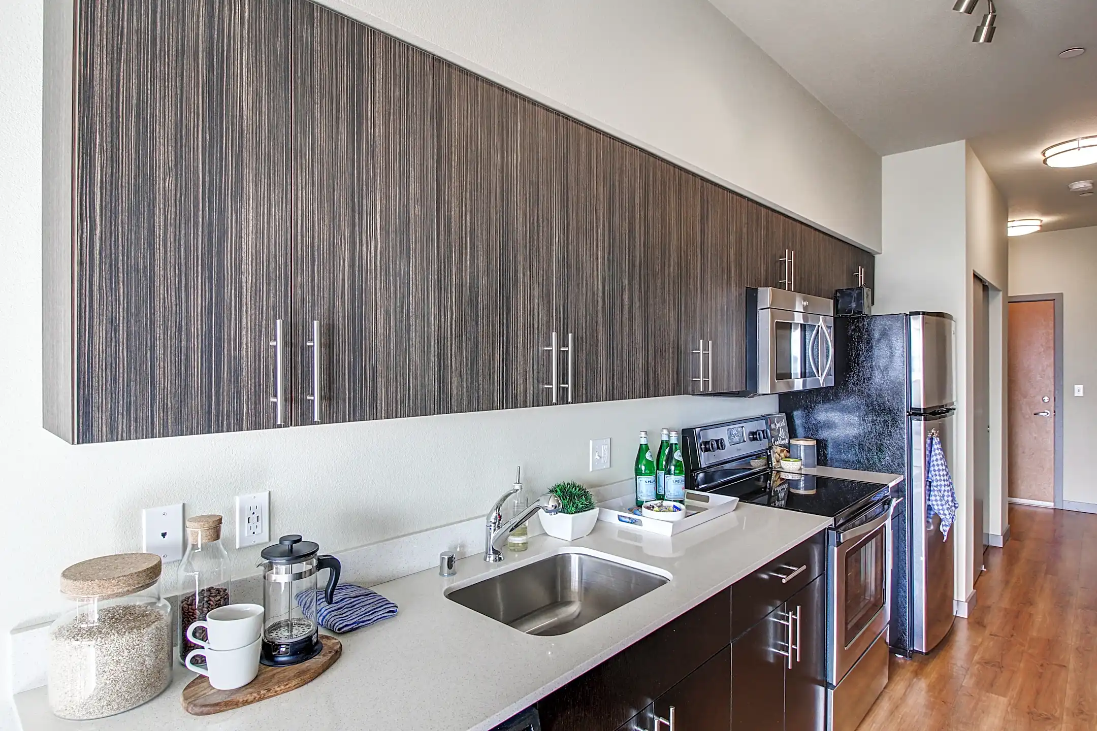 Canvas Apartments 600 Elliott Ave W Seattle, WA Apartments for Rent