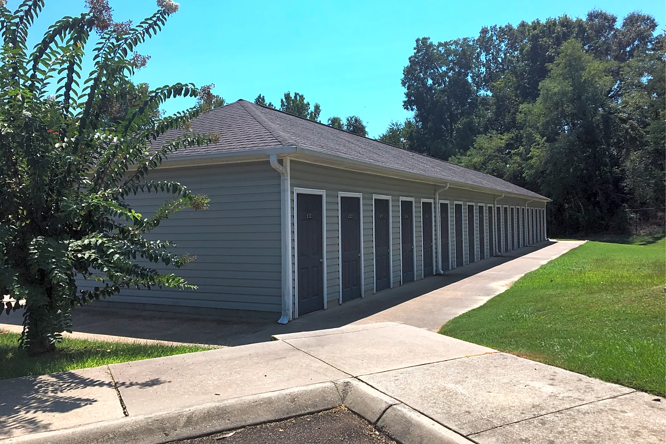 Magnolia Commons 1000 Commons Cir Vicksburg, MS Apartments for Rent