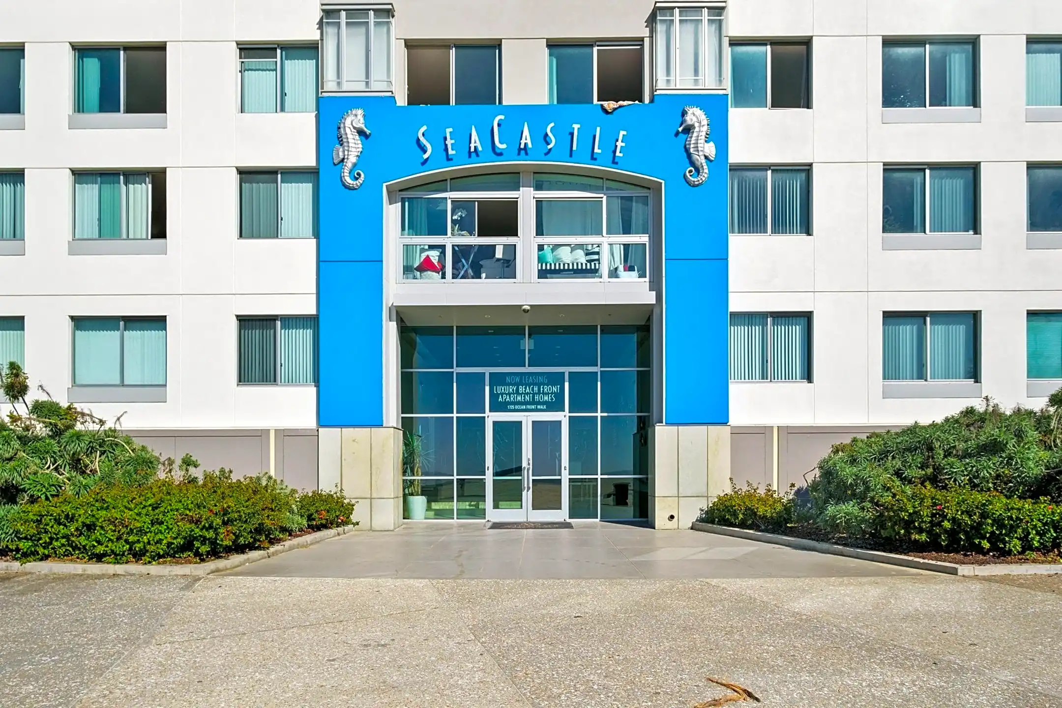 Sea Castle Apartments