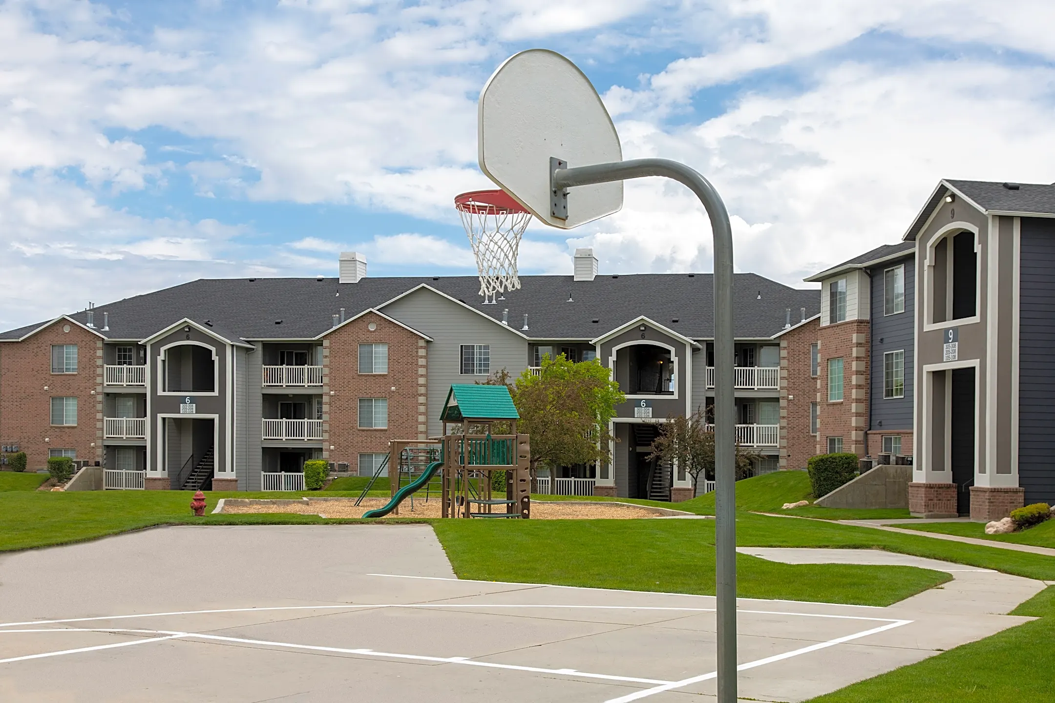 Woodgate Apartments At Jordan Landing 3851 Cobble Ridge Dr West