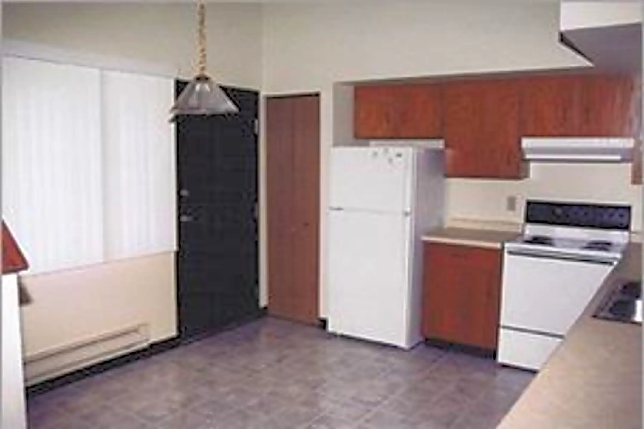 Bay Hill Apartments 613 N 12th Ave Sturgeon Bay, WI Apartments for