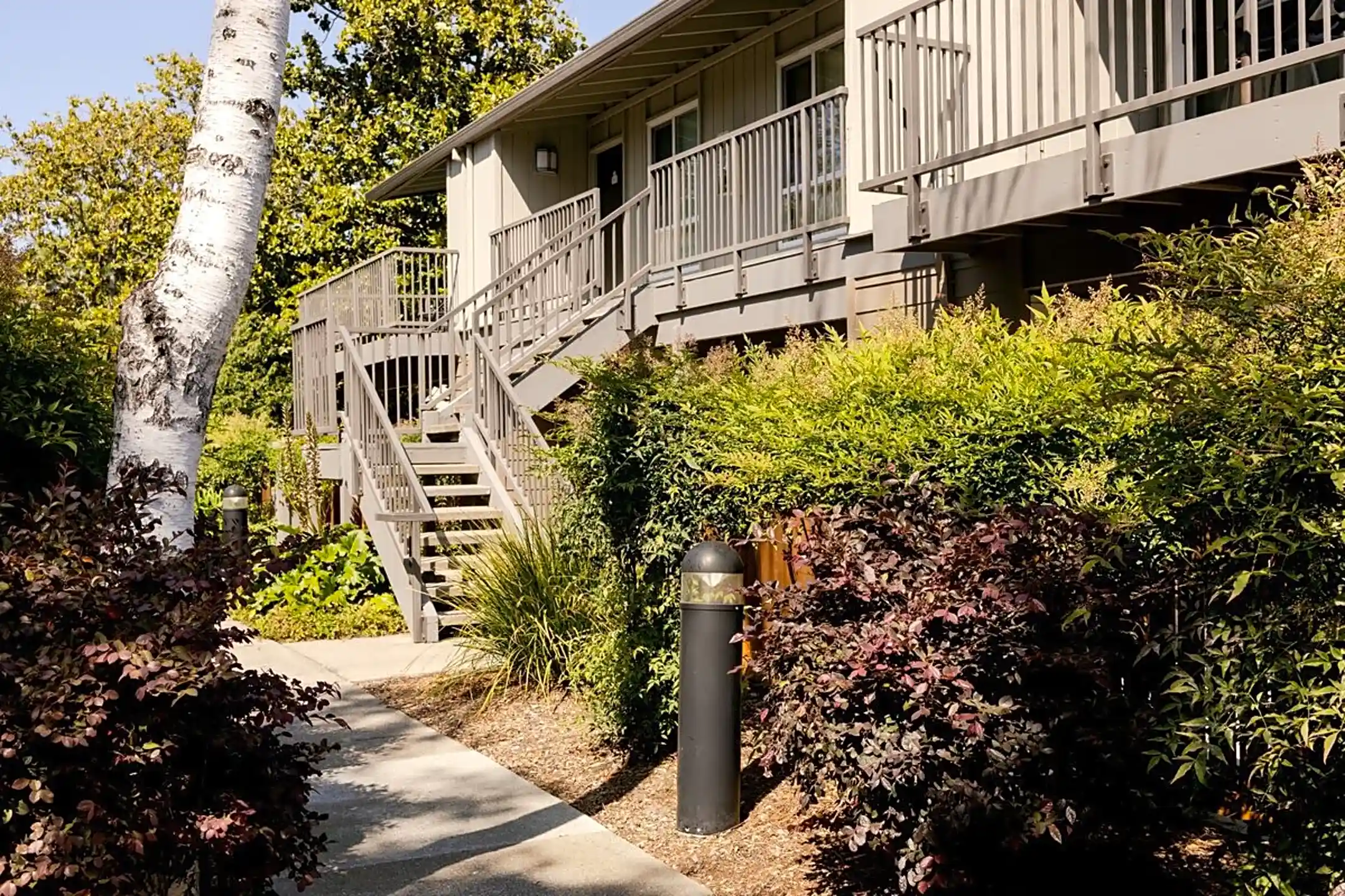 Heatherstone Apartments 877 Heatherstone Way Mountain View, CA