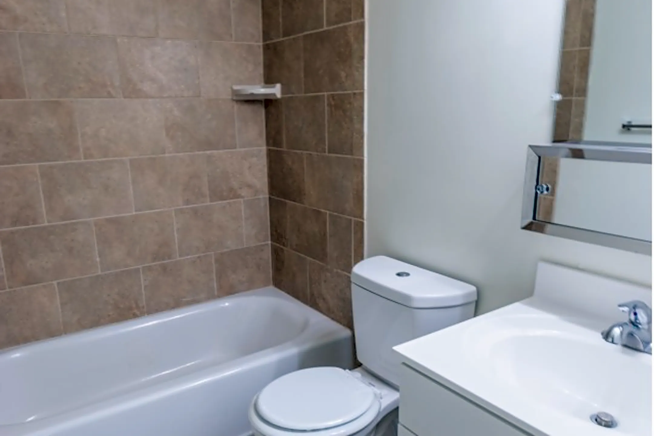 Lansdowne Towers Apartments Aldan, PA 19018