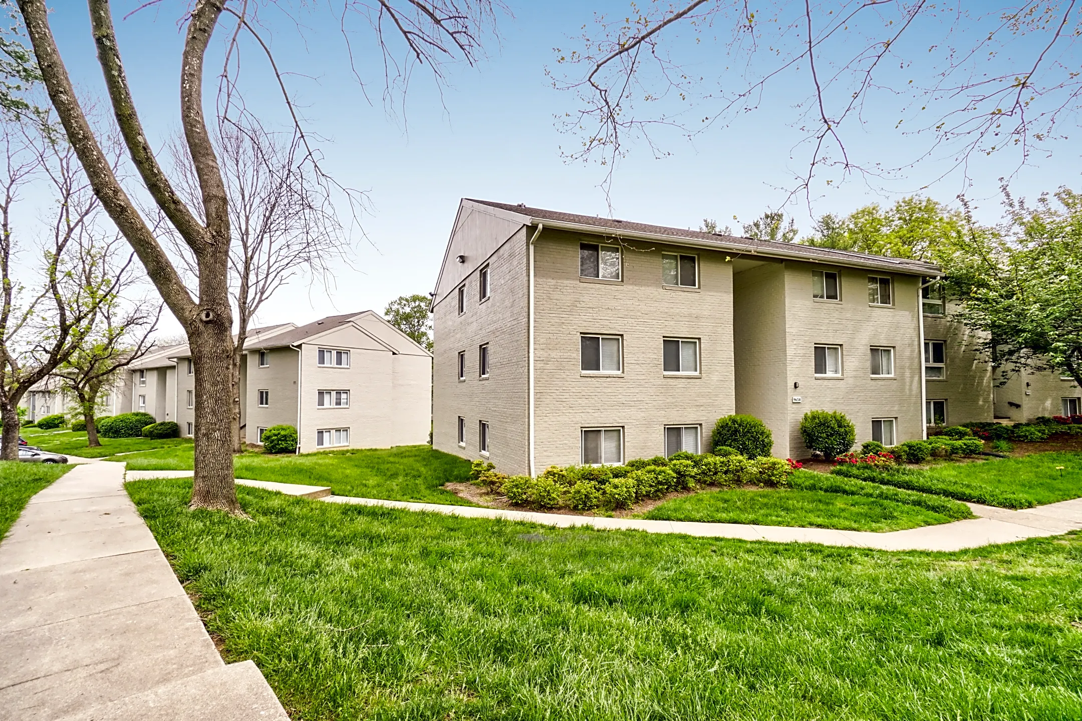 Building - The Verona at Oakland Mills - Columbia, MD