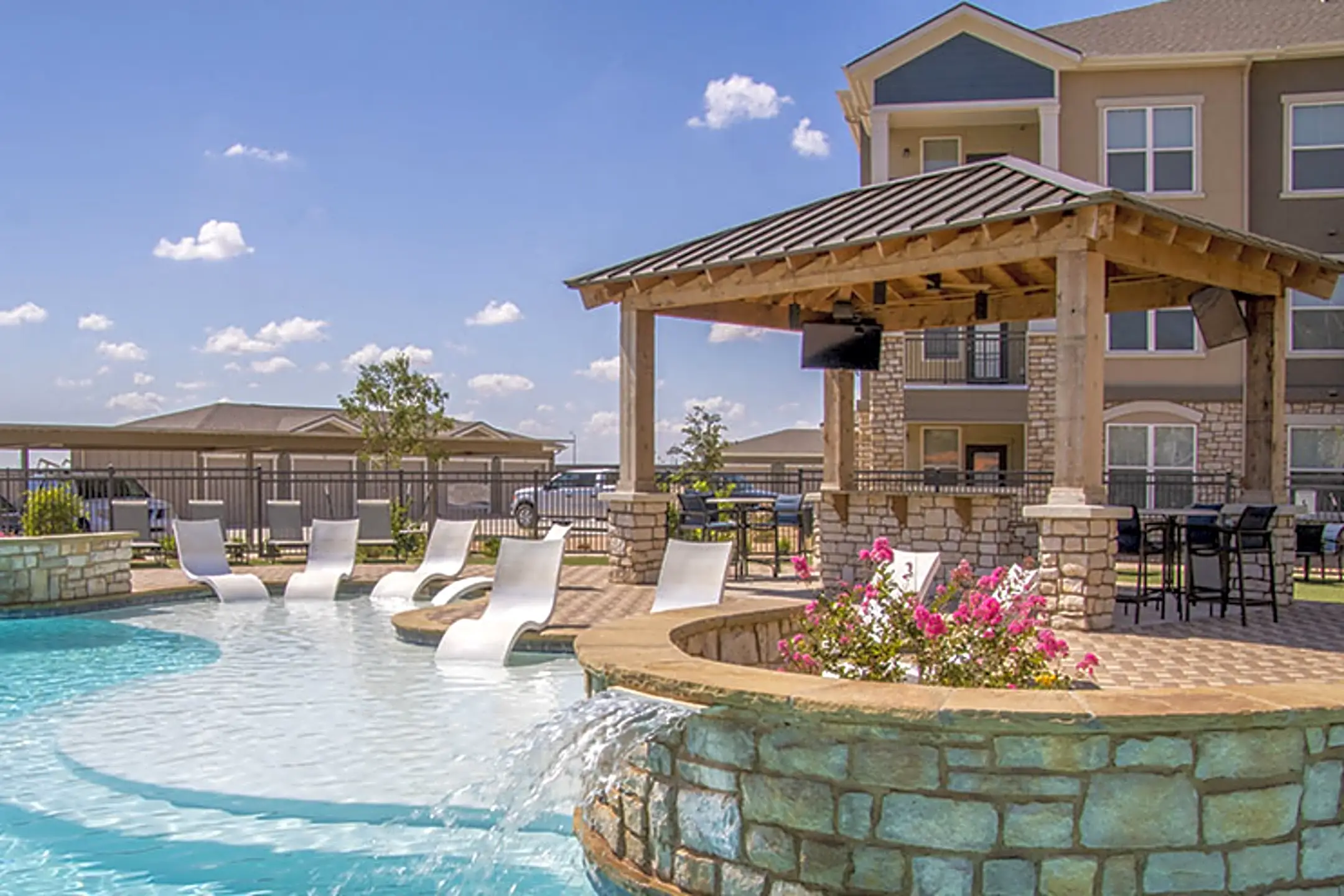 Oasis at Pavilion Park Midland, TX 79705