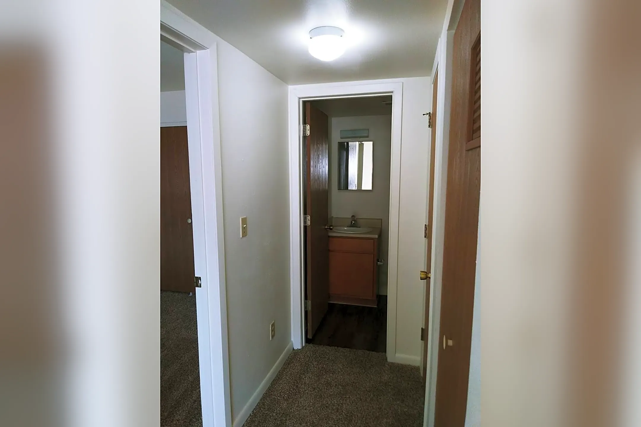 Spacious two and three bedroom homes 2300 N. 20th Pl. Independence, KS Apartments for Rent