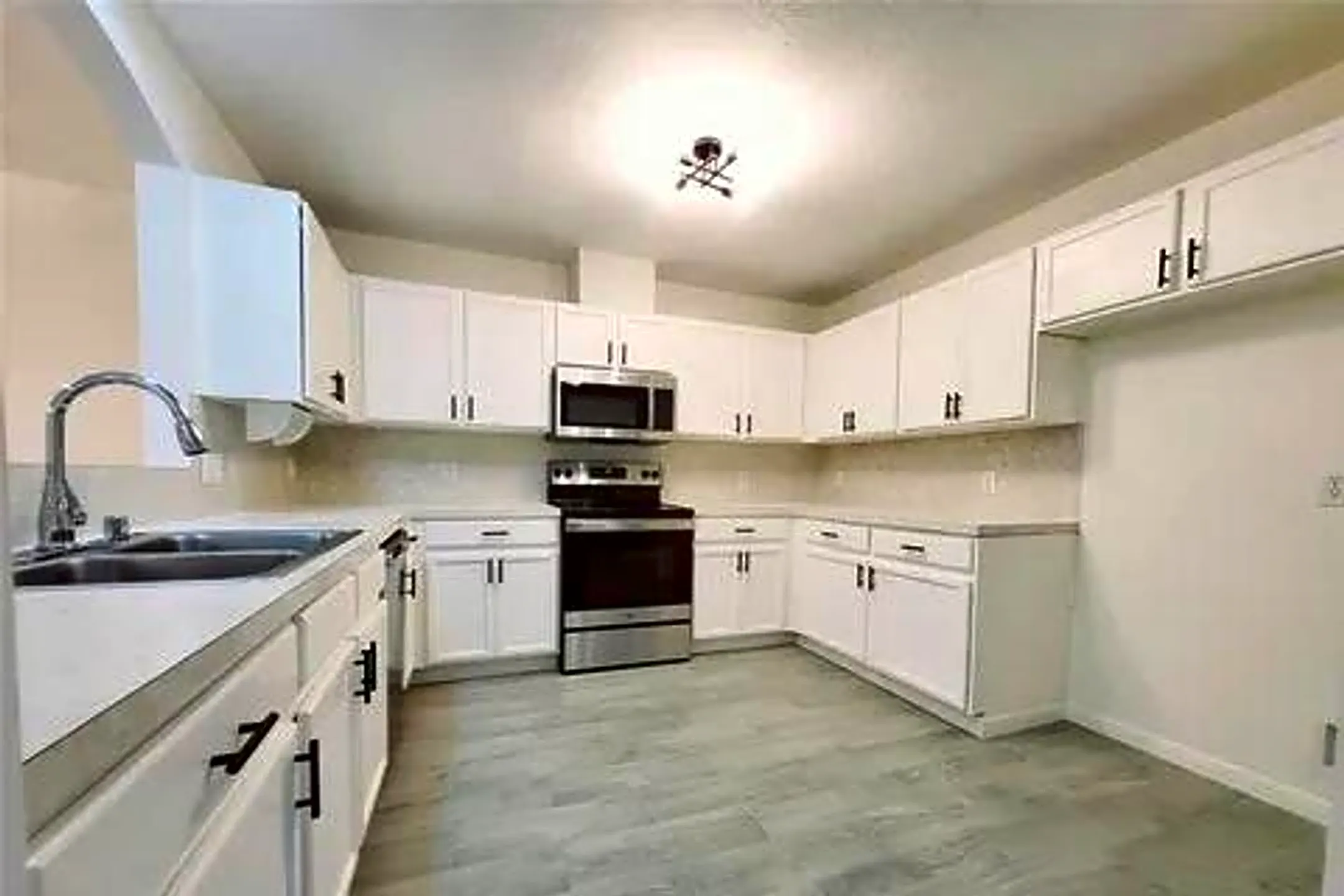 11735 Alief Clodine Rd 11735 Alief Clodine Rd unit 20 Houston, TX