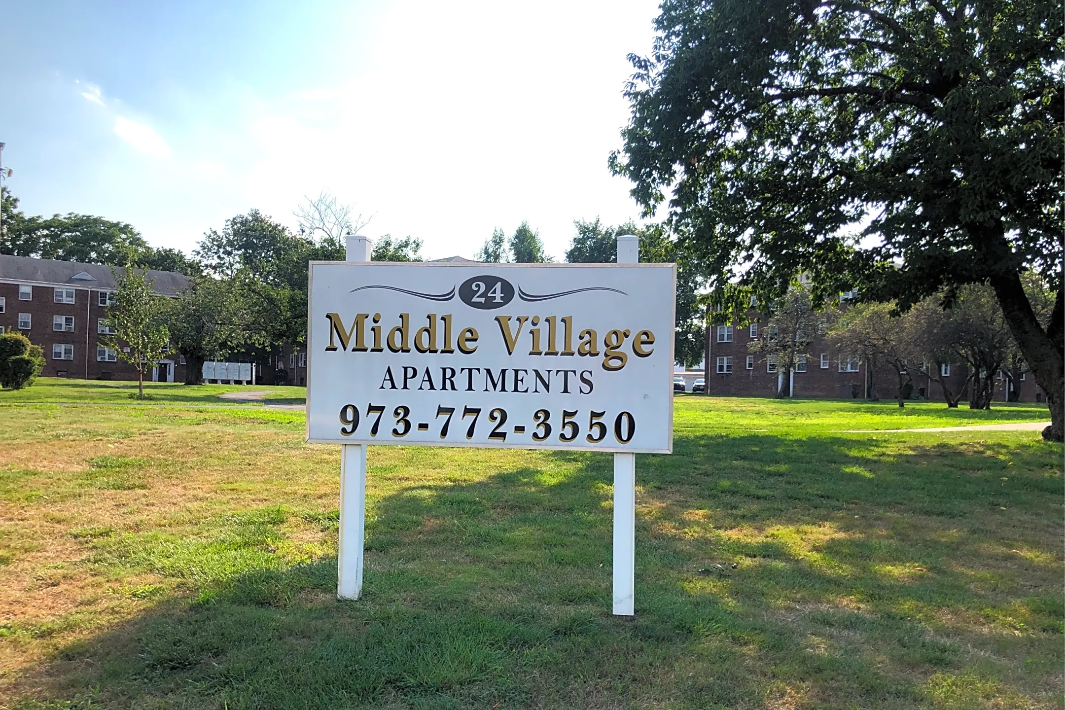 Middle Village Apartments - Clifton, NJ 07011