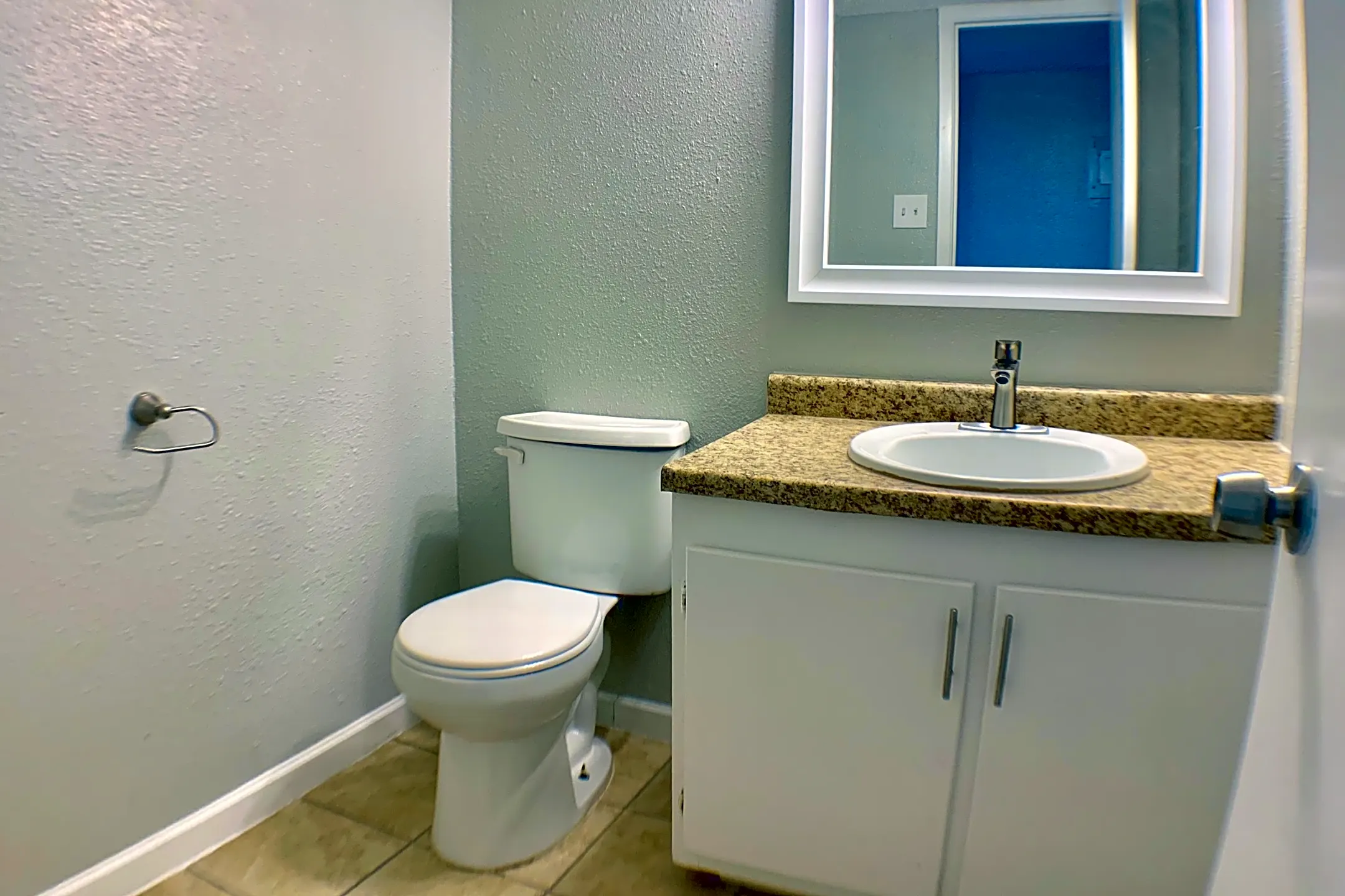 Briarwood Village Apartments 3904 Englewood Cir Odessa, TX