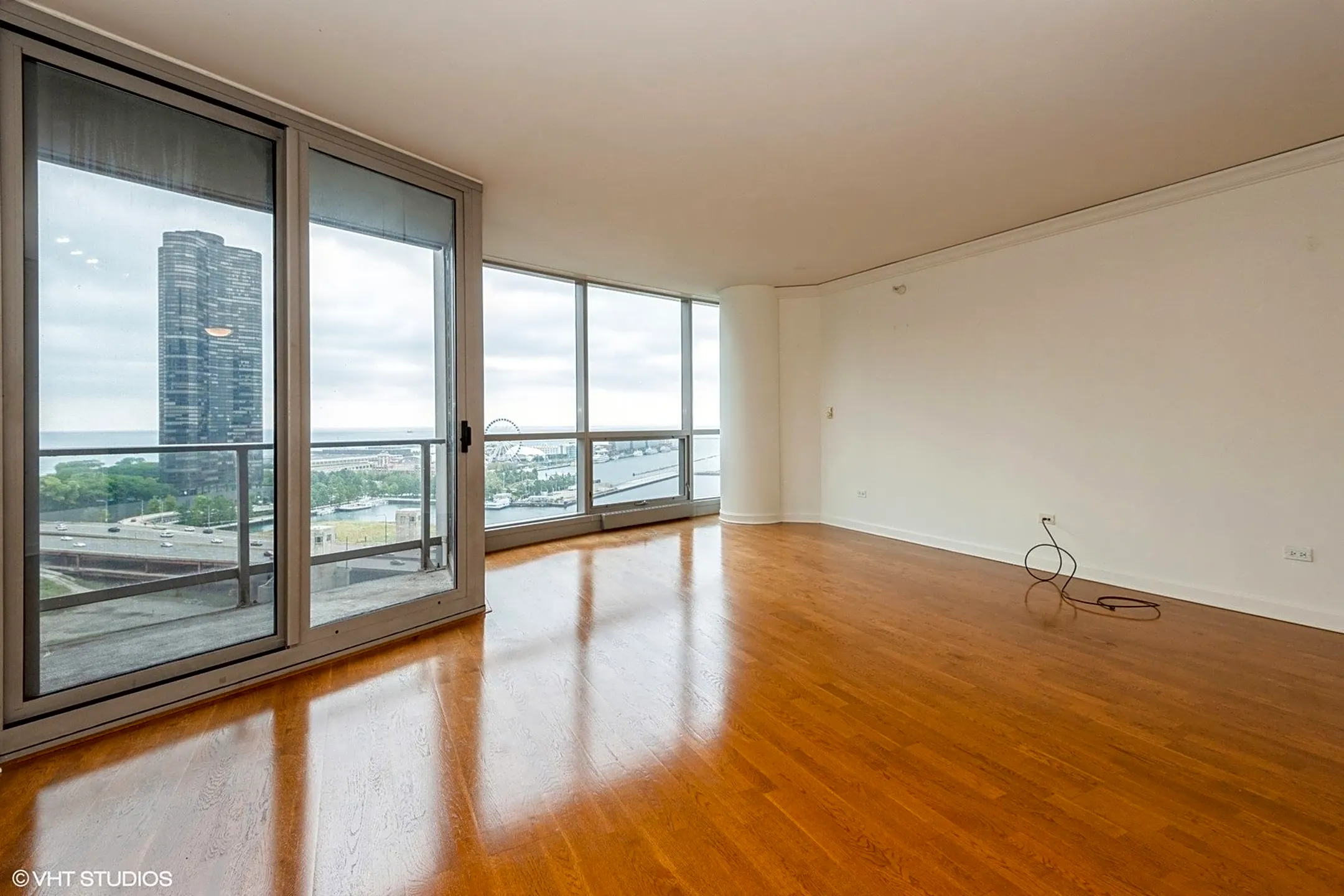 Living Room - 420 E Waterside Dr #1512 - Chicago, IL