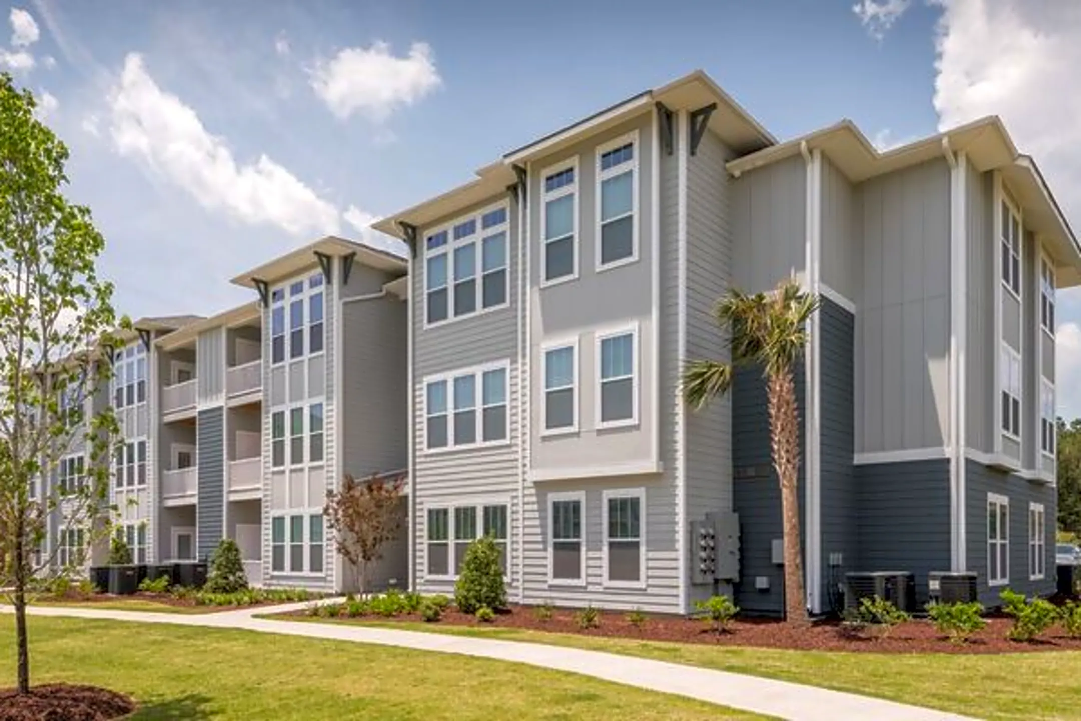 The Veranda at Market Commons Apartments - Myrtle Beach, SC 29577