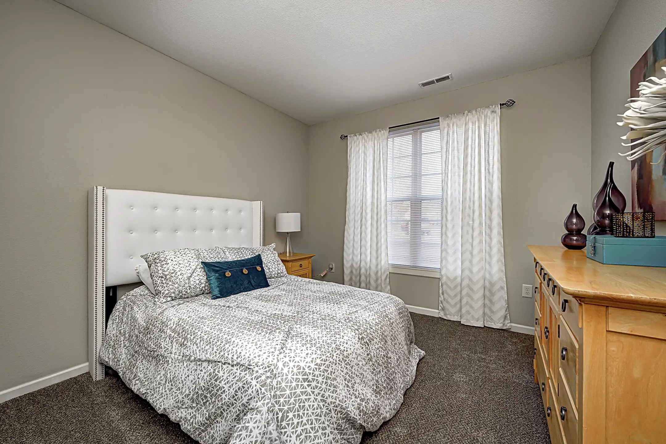 Linden Square Village Indianapolis, IN 46234