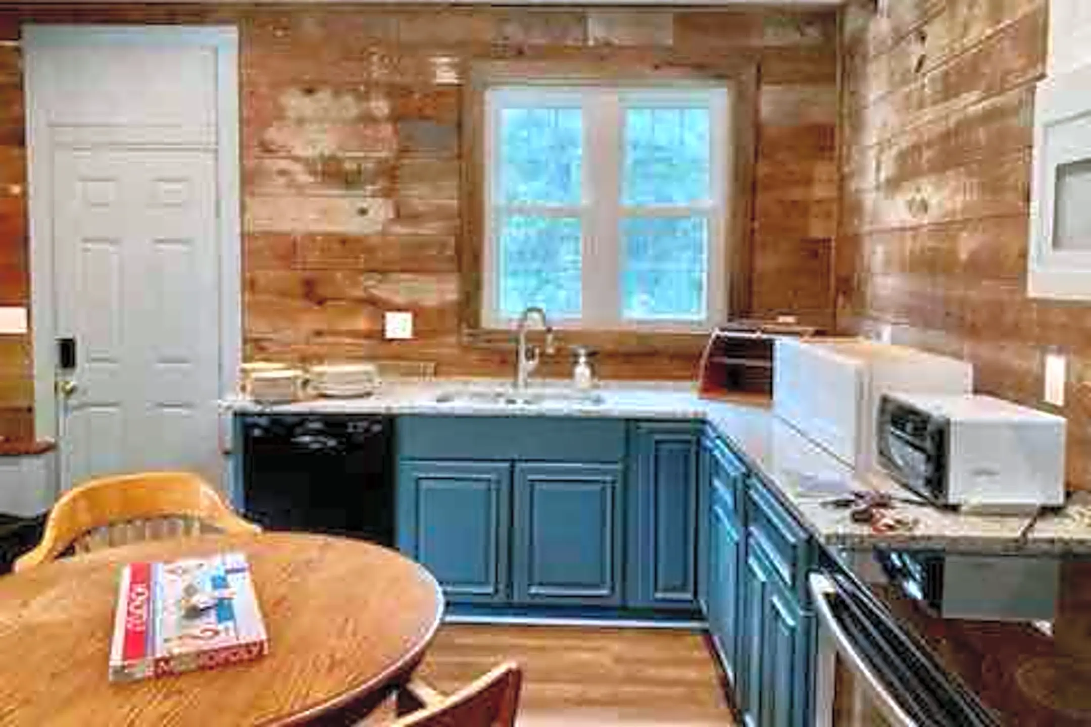 10150 Rogers Dr Apartments Nassawadox, VA 23413