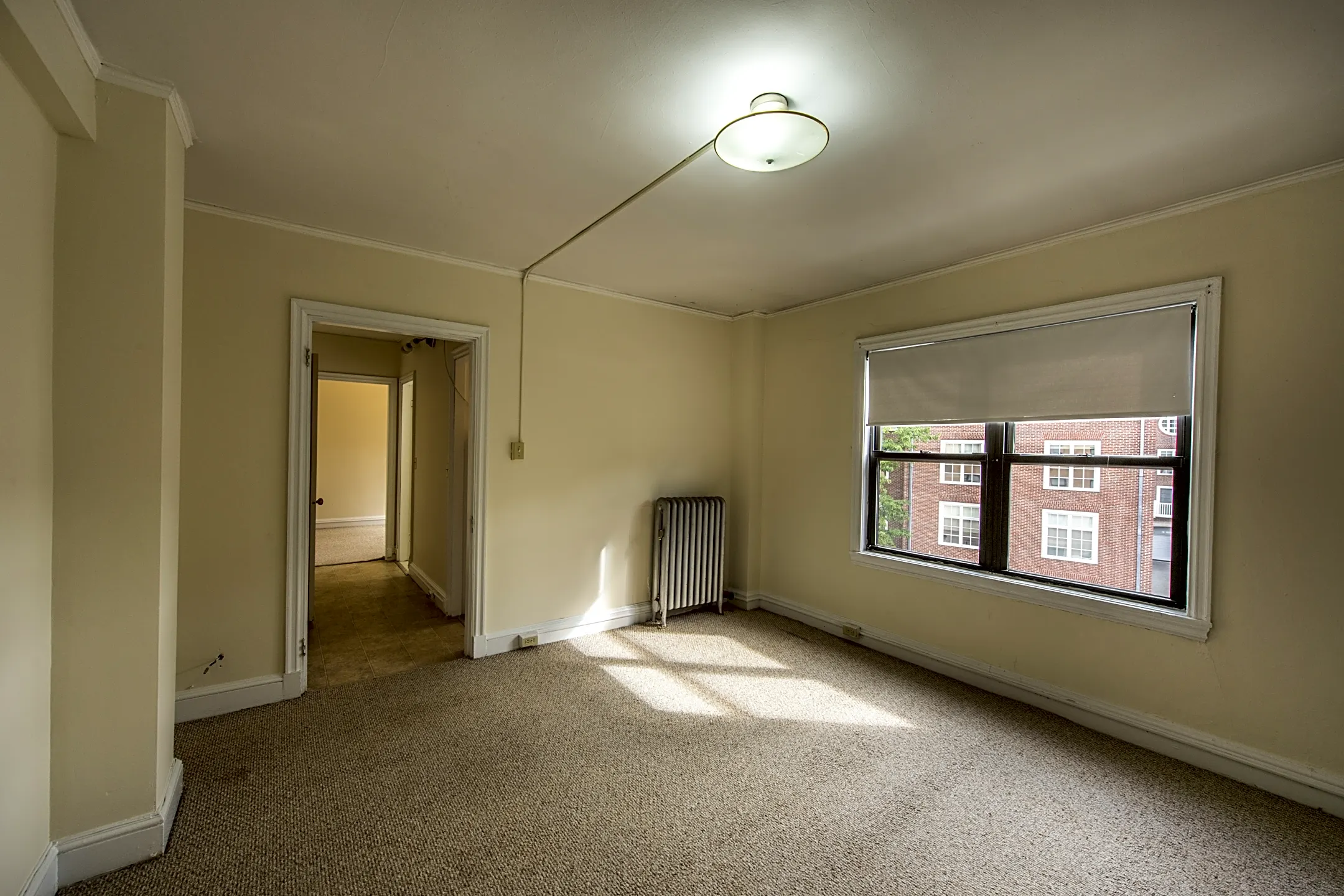 Living Room - Longfellow Apartments - Cambridge, MA