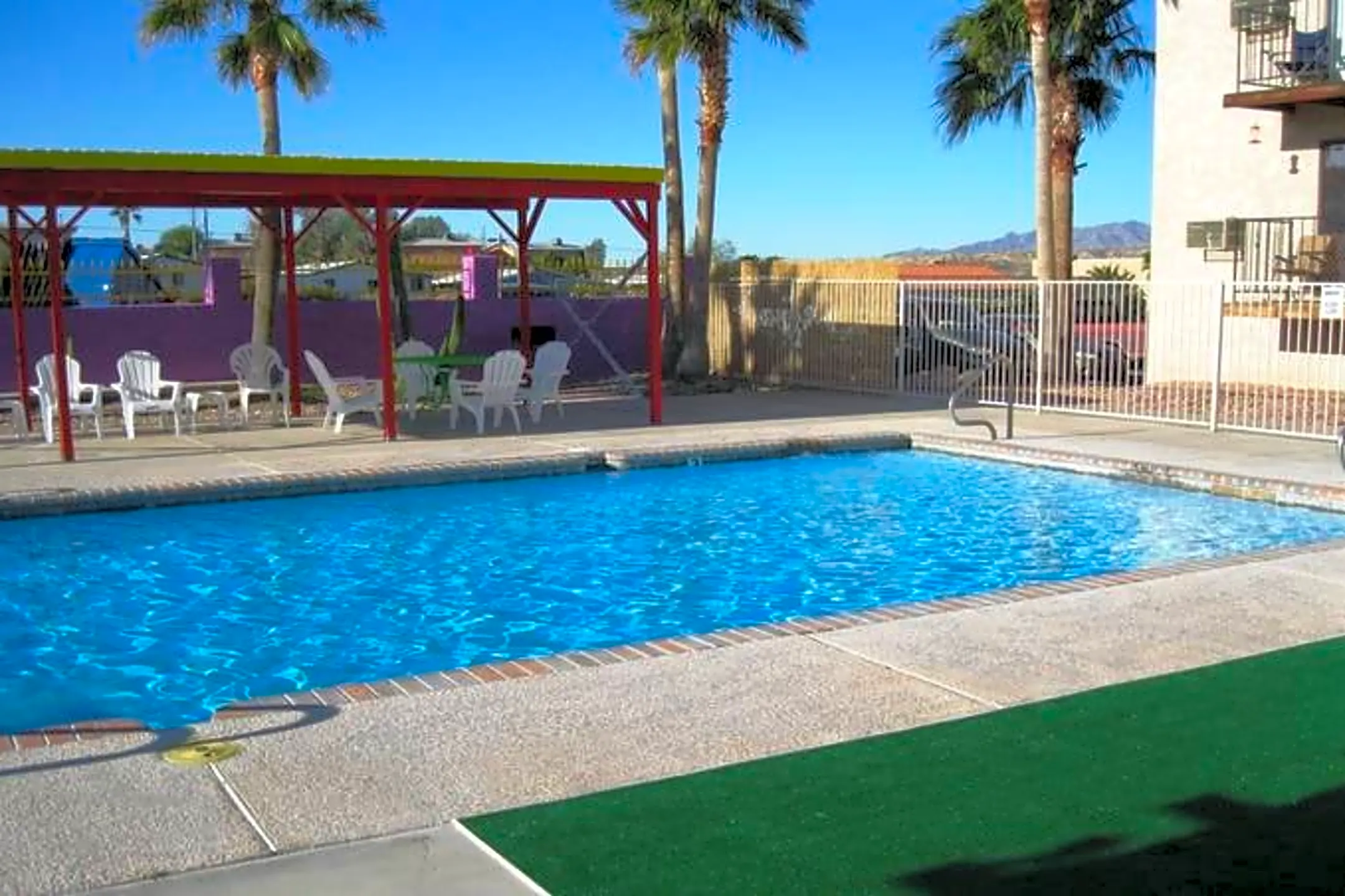 Pool - 320 Lee Avenue - Bullhead City, AZ