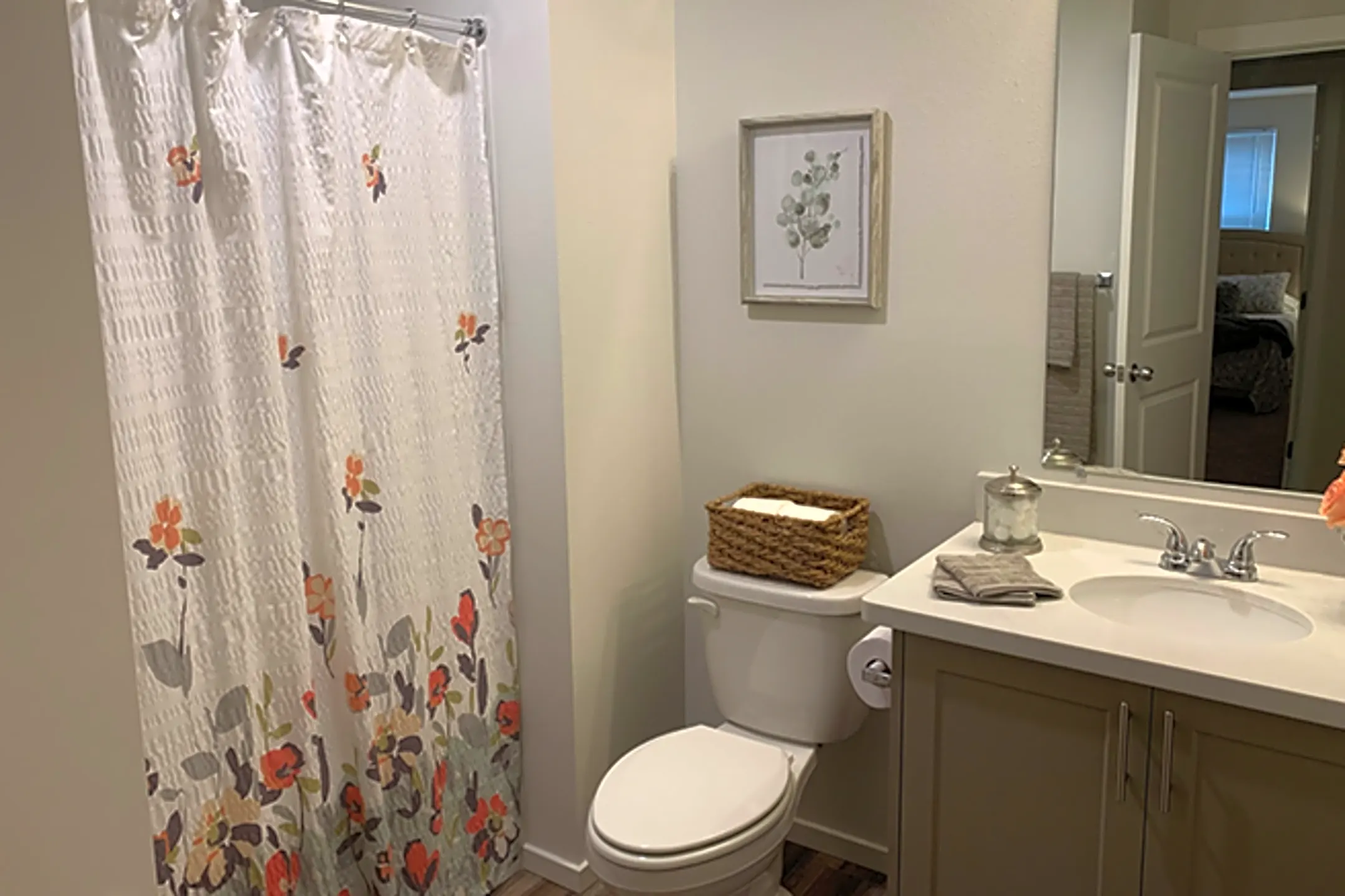 Grand Pacific Apartments WA 98408