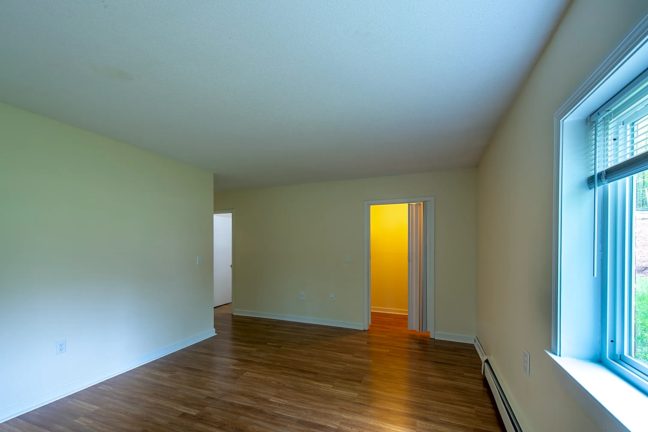 Redwood Hills Apartments Worcester, MA 01604