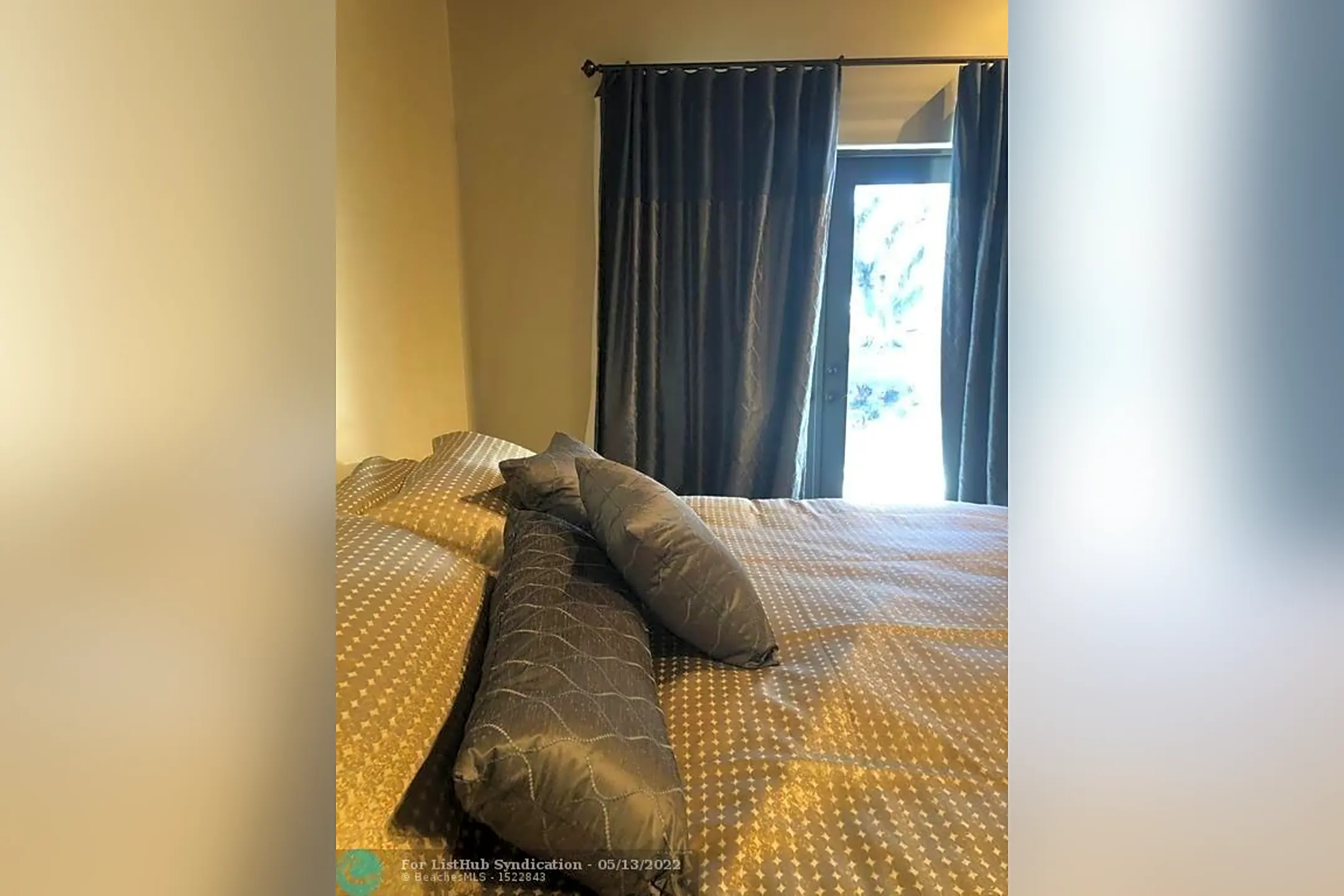 Bedroom - 1001 Coconut Dr #1001 - Fort Lauderdale, FL