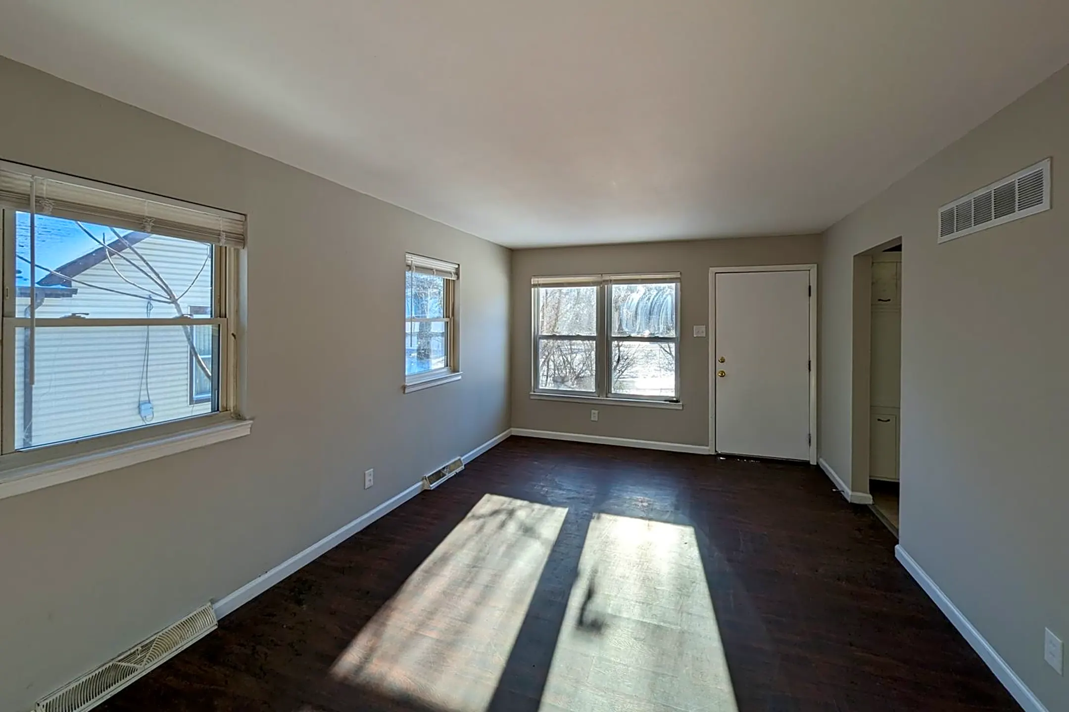 404 St Louis Pl Ferguson, MO Houses for Rent Rent.