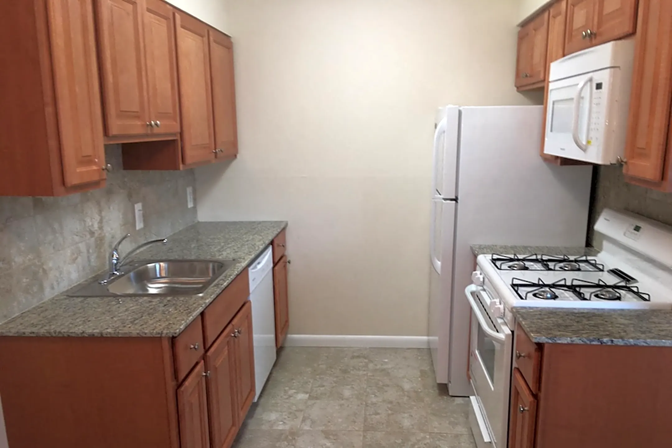 Longwood Manor Apartments Philadelphia, PA 19152