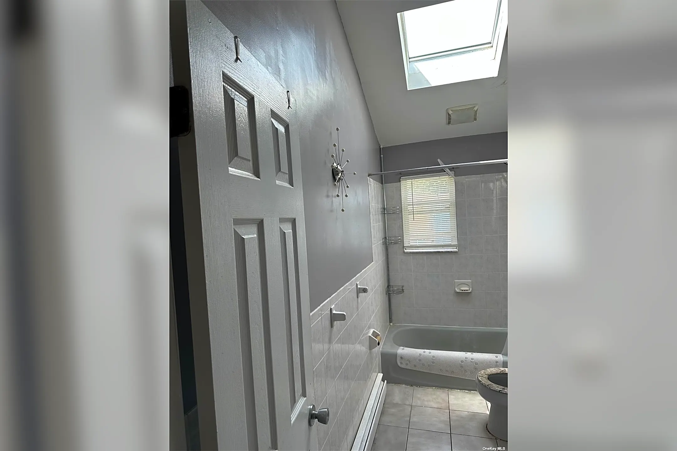 Bathroom - 646 Terrell Pl - Uniondale, NY