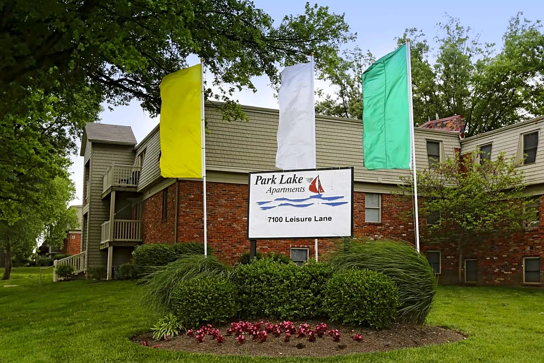 Community Signage - Park Lake Apartments - Louisville, KY