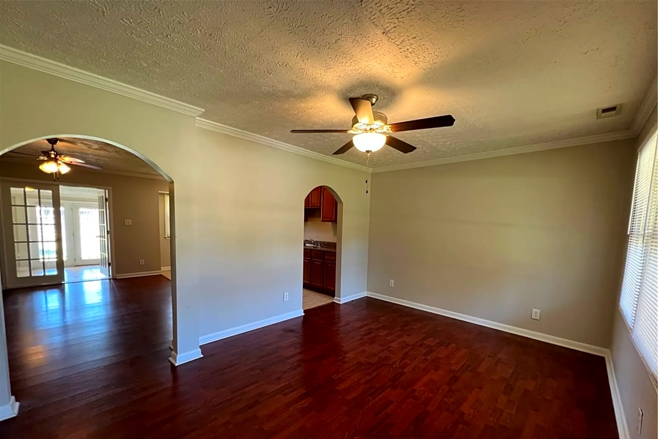 Living Room - 7143 Stoney Point Rd - Fayetteville, NC