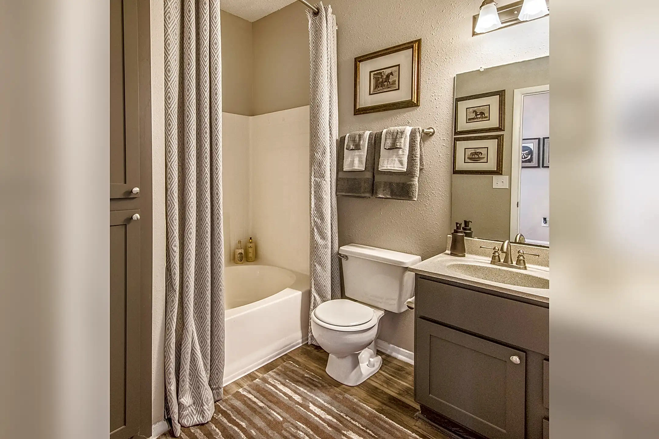 Falls At Spring Creek Apartment Homes Macon, GA 31210