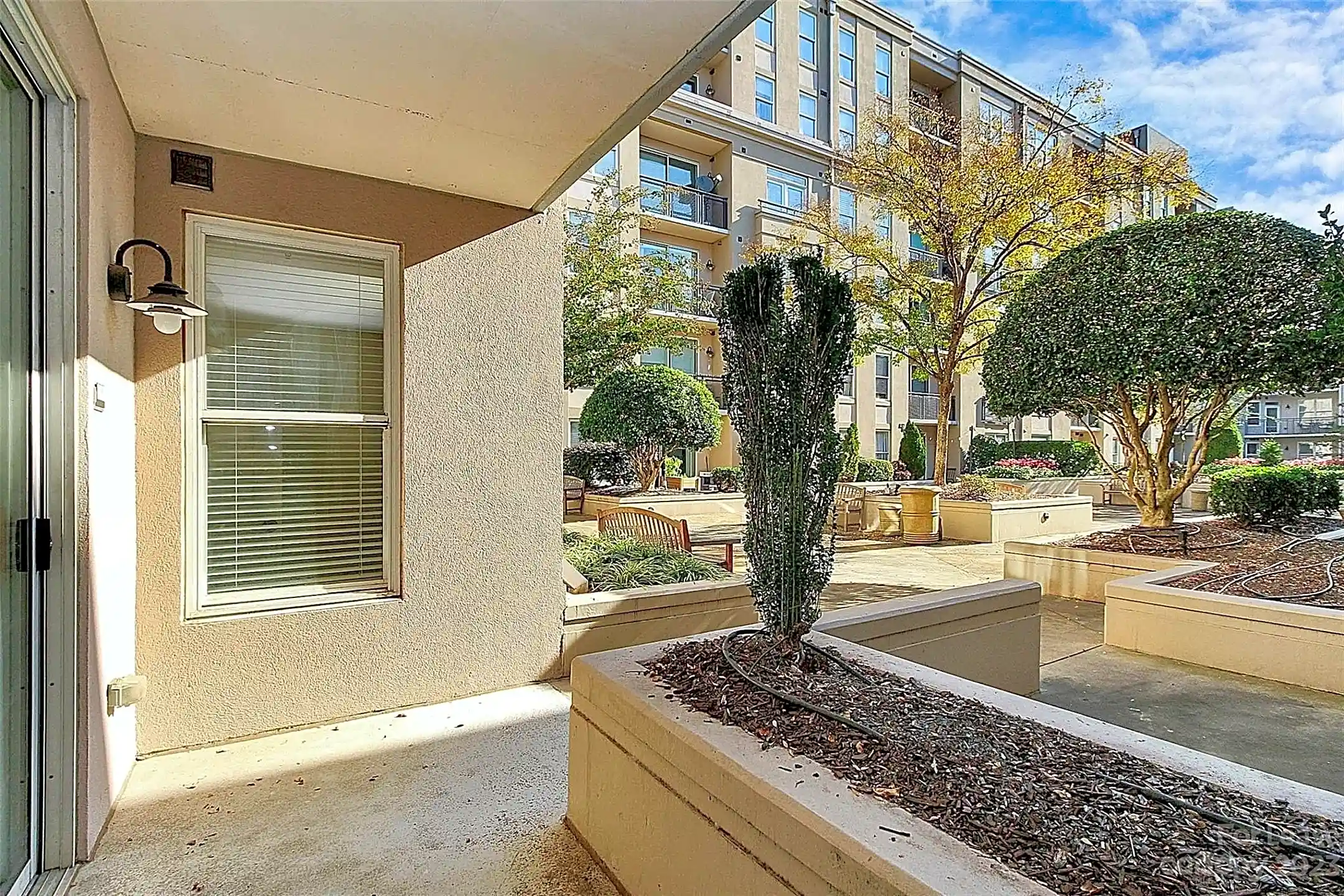 Patio / Deck - 1315 East Blvd #309 - Charlotte, NC