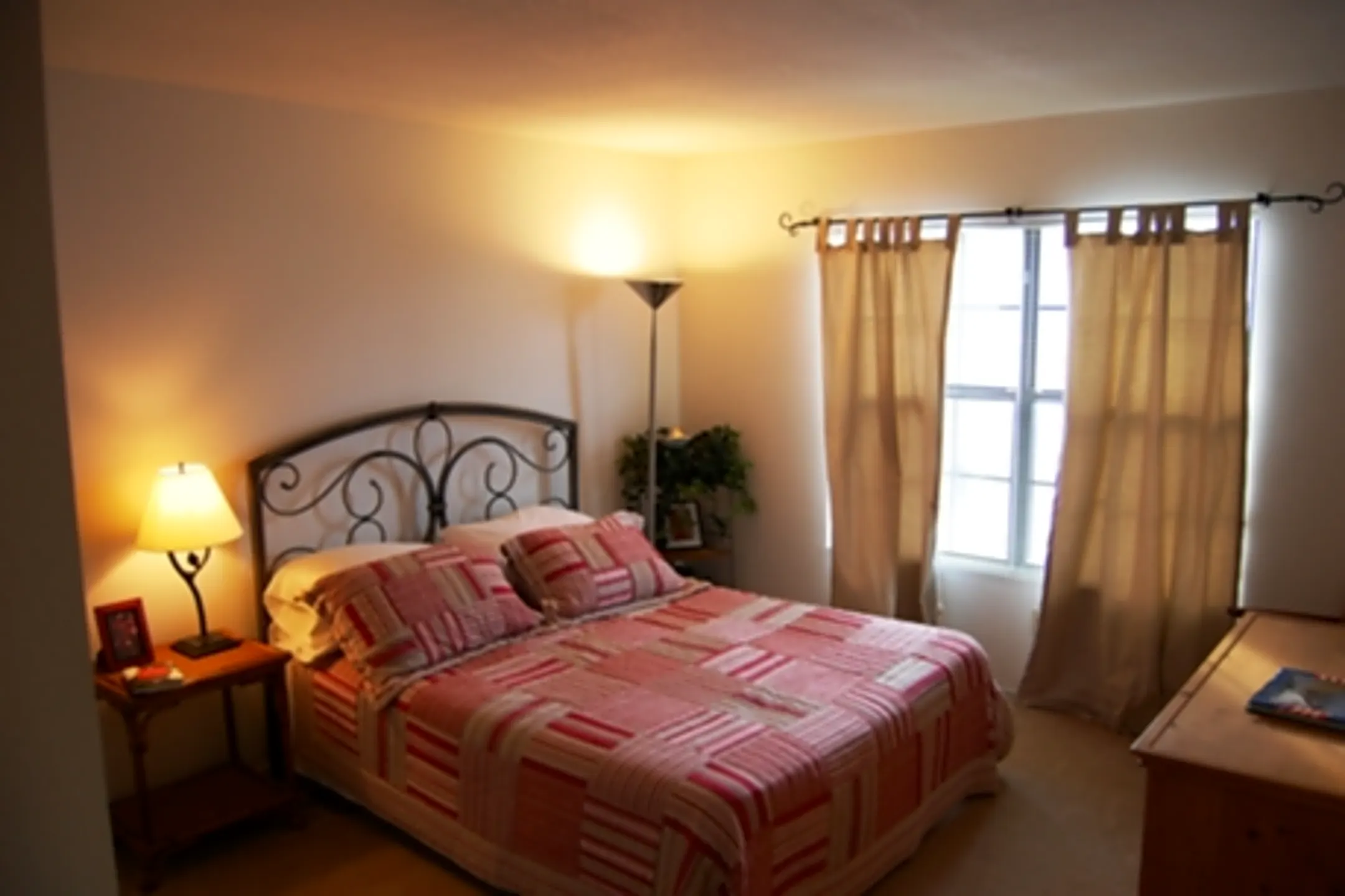 Whispering Hills 8800 W 124th St Overland Park, KS Apartments for