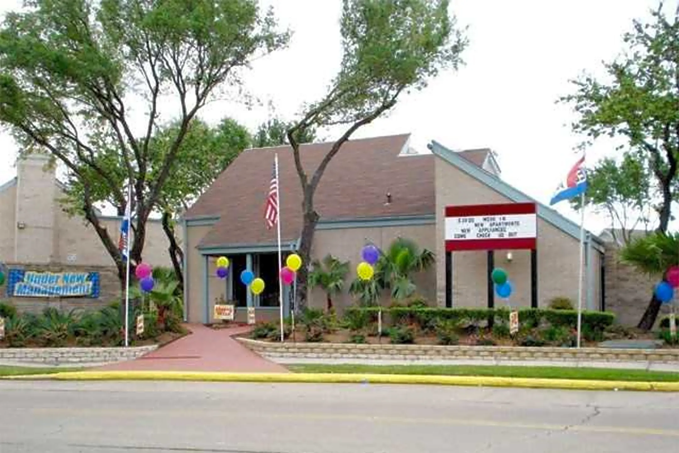 Leasing Office - Las Varandas Del Sur - Houston, TX
