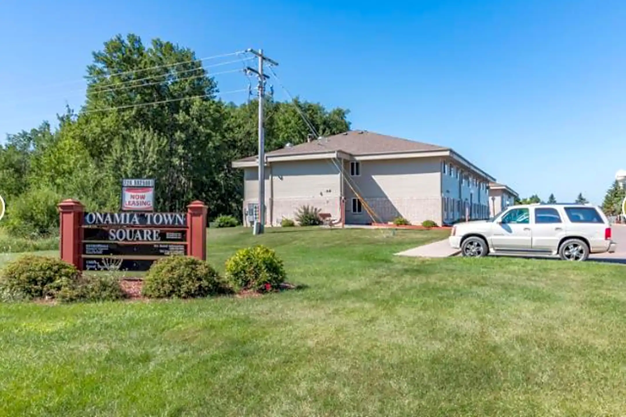 Onamia Town Square 204, 206, 208 Railroad Ave W Onamia, MN