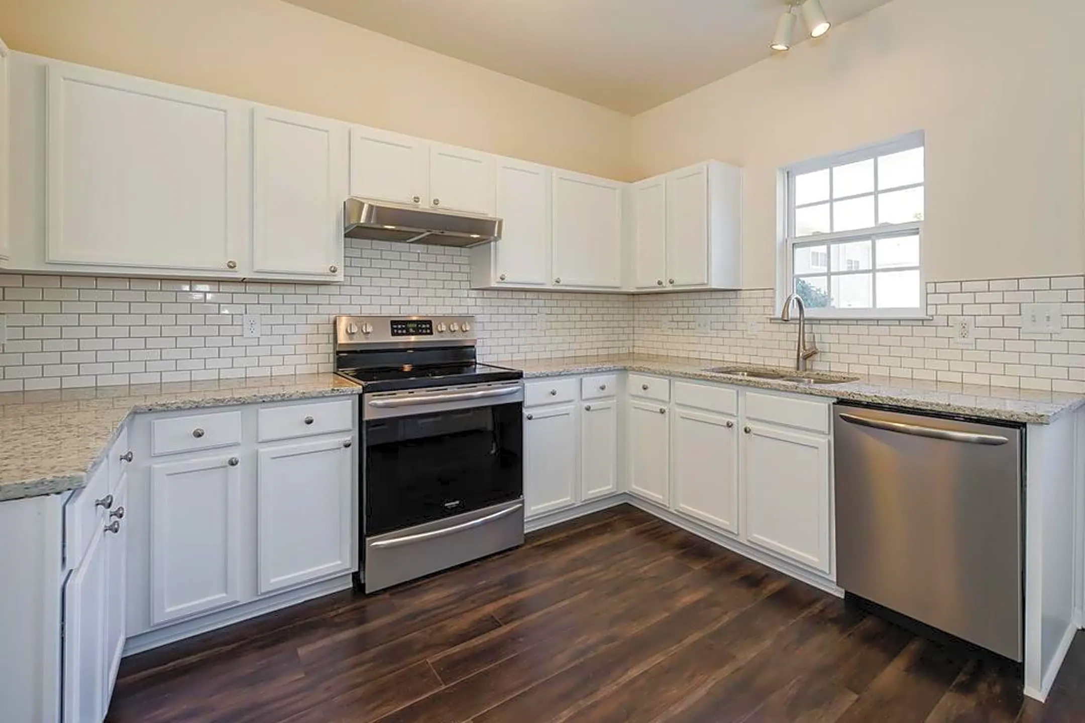 3023 Nevin Pl Dr Condos Charlotte, NC 28269