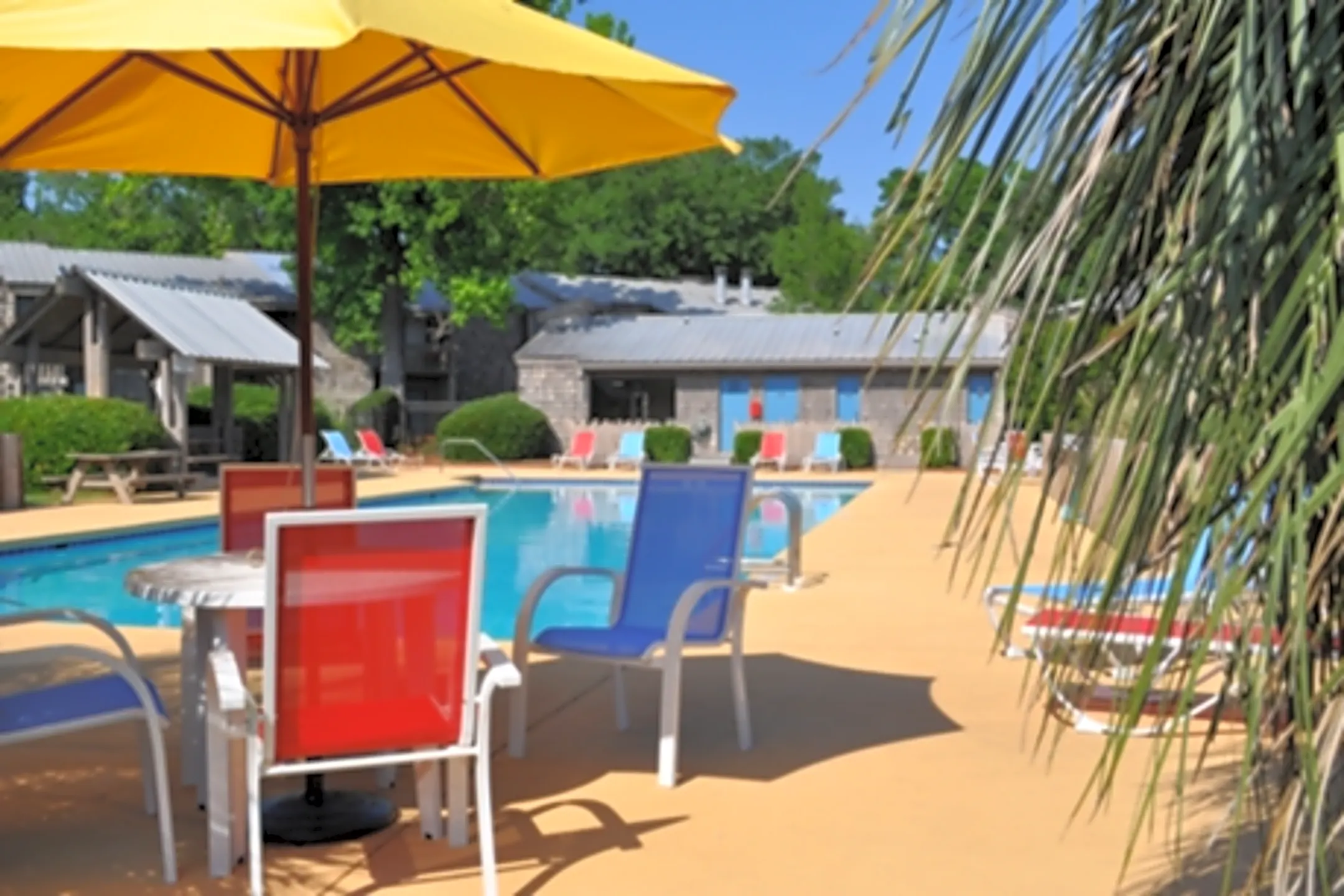 East Bay Apartments 2200 E Bay Dr Daphne, AL Apartments for Rent