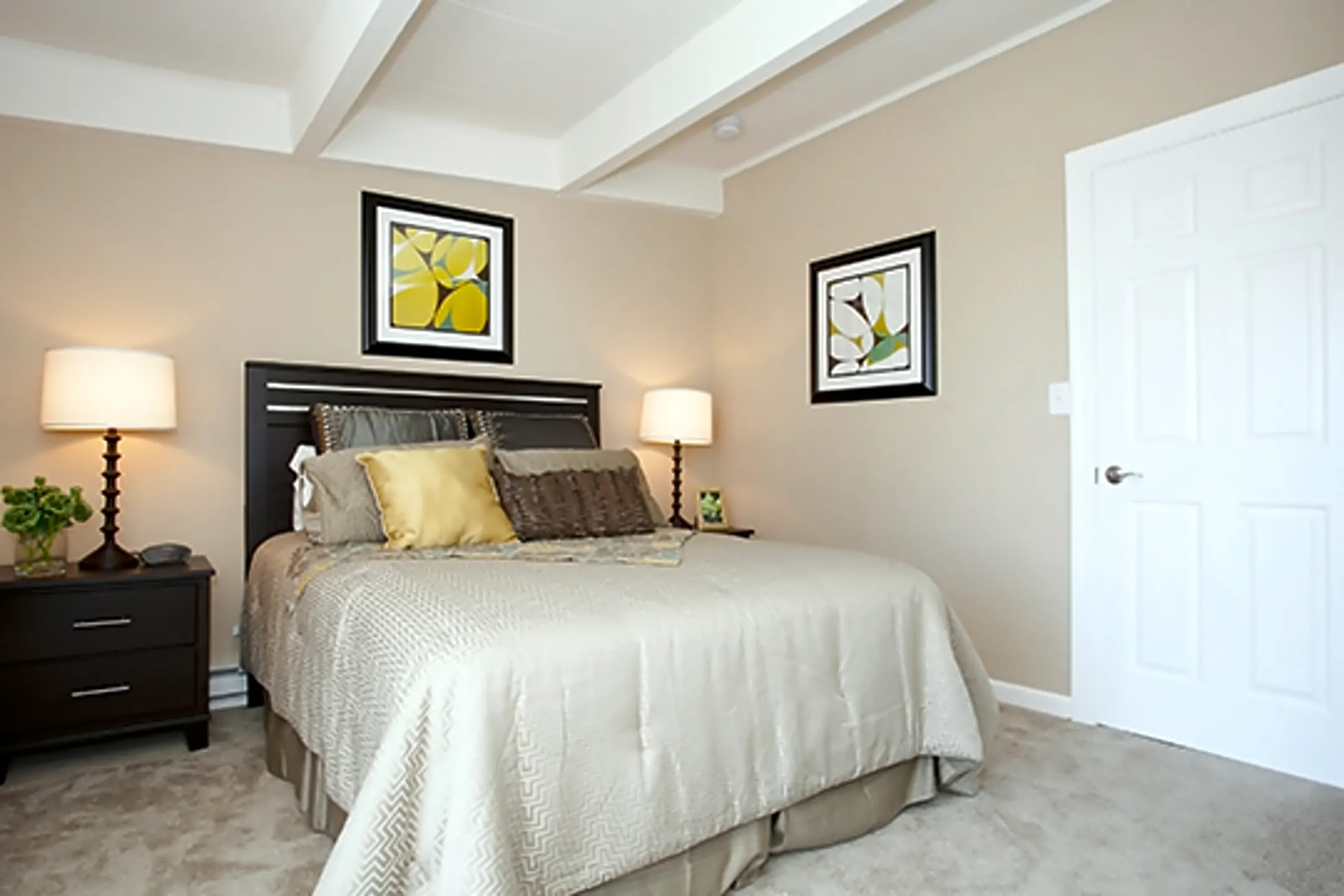 Bedroom - Mariners Cove Apartment Homes - Toms River, NJ