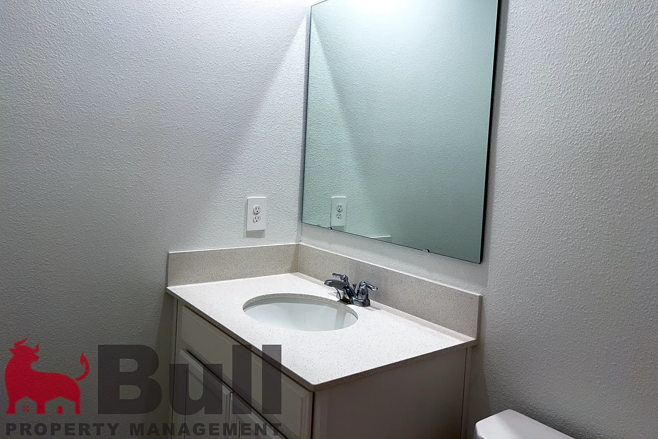 Bathroom - 7648 Danube Rd - Kissimmee, FL