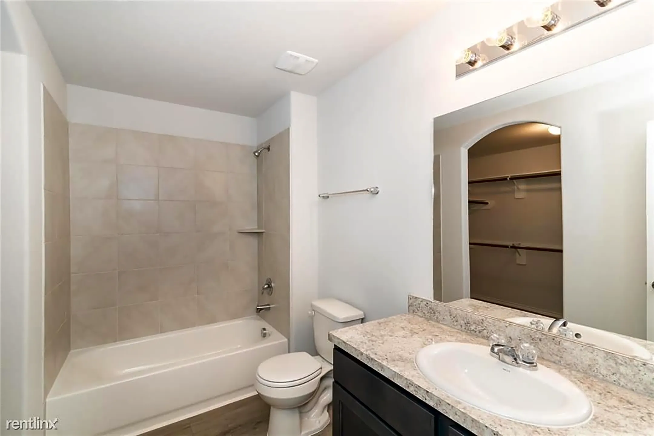 Bathroom - 14043 Pupfish Pass - Shenandoah, TX