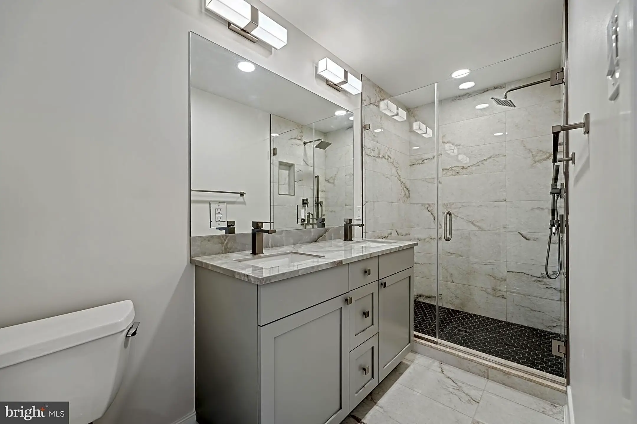 Bathroom - 3410 Garfield St NW - Washington, DC