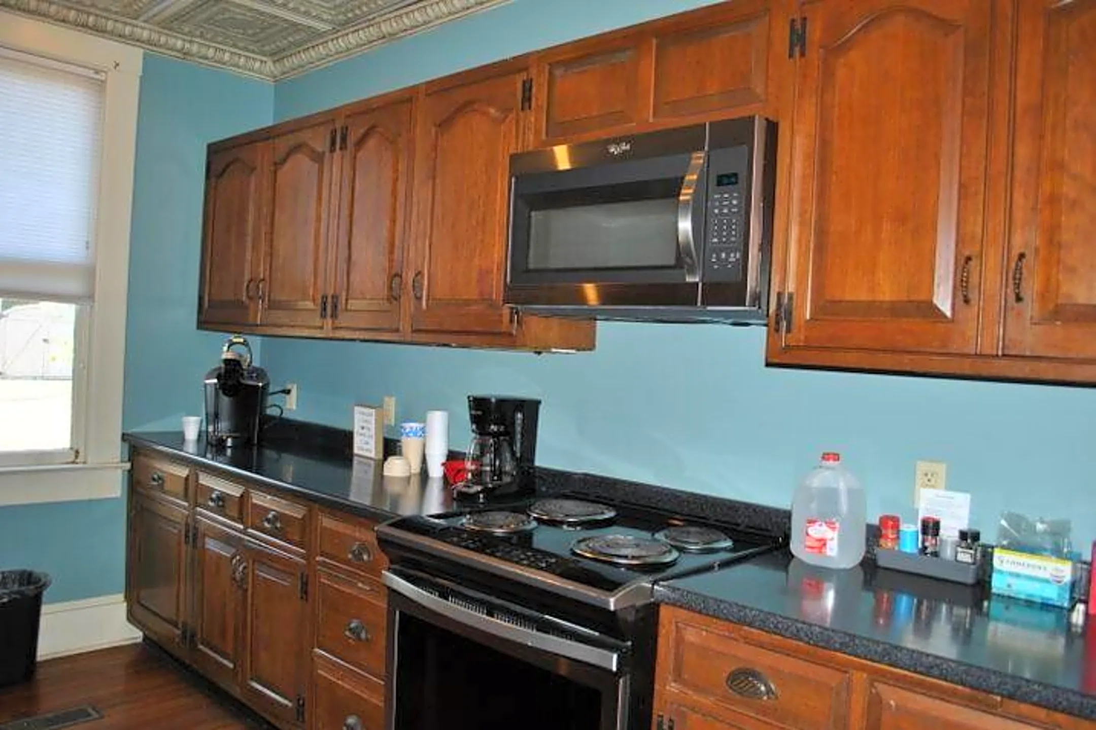 Kitchen - 1122 2nd St SW - Roanoke, VA