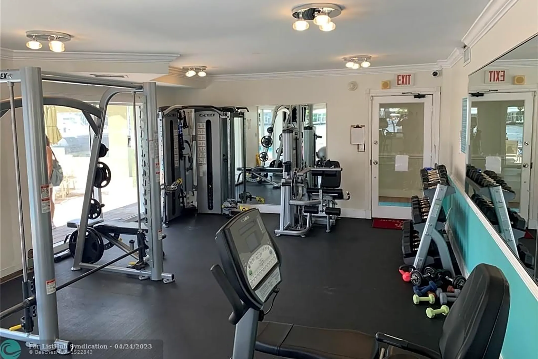Fitness Weight Room - 2900 NE 30th St #8J - Fort Lauderdale, FL