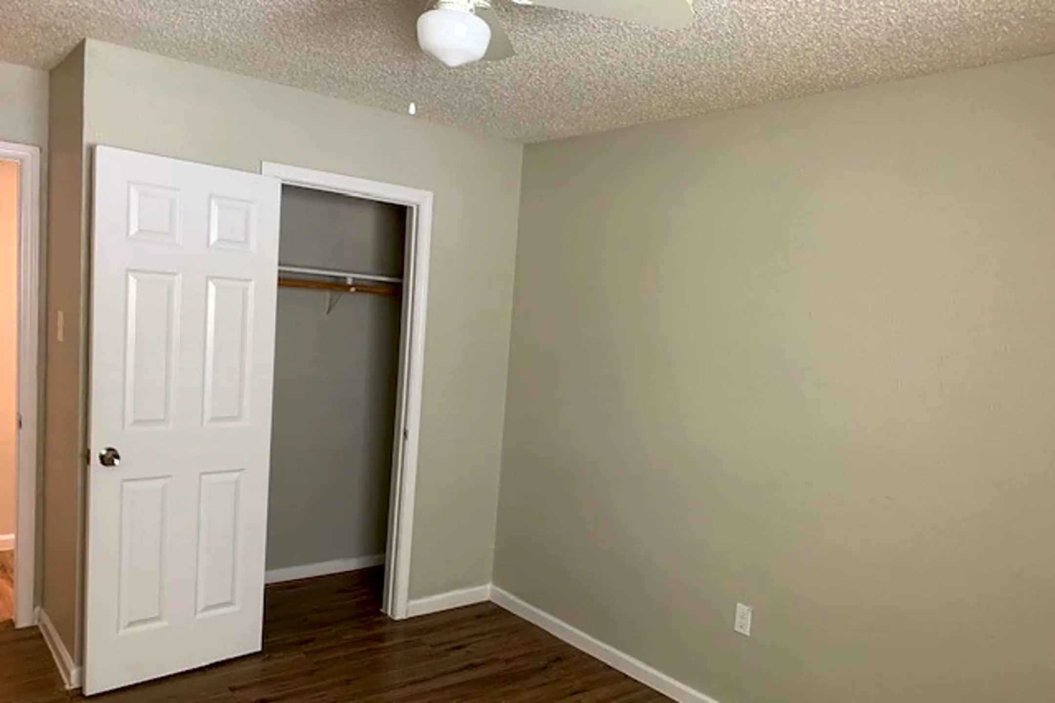 6205 Jackson Rd 6205 Jackson Rd unit A5 Hitchcock, TX Apartments