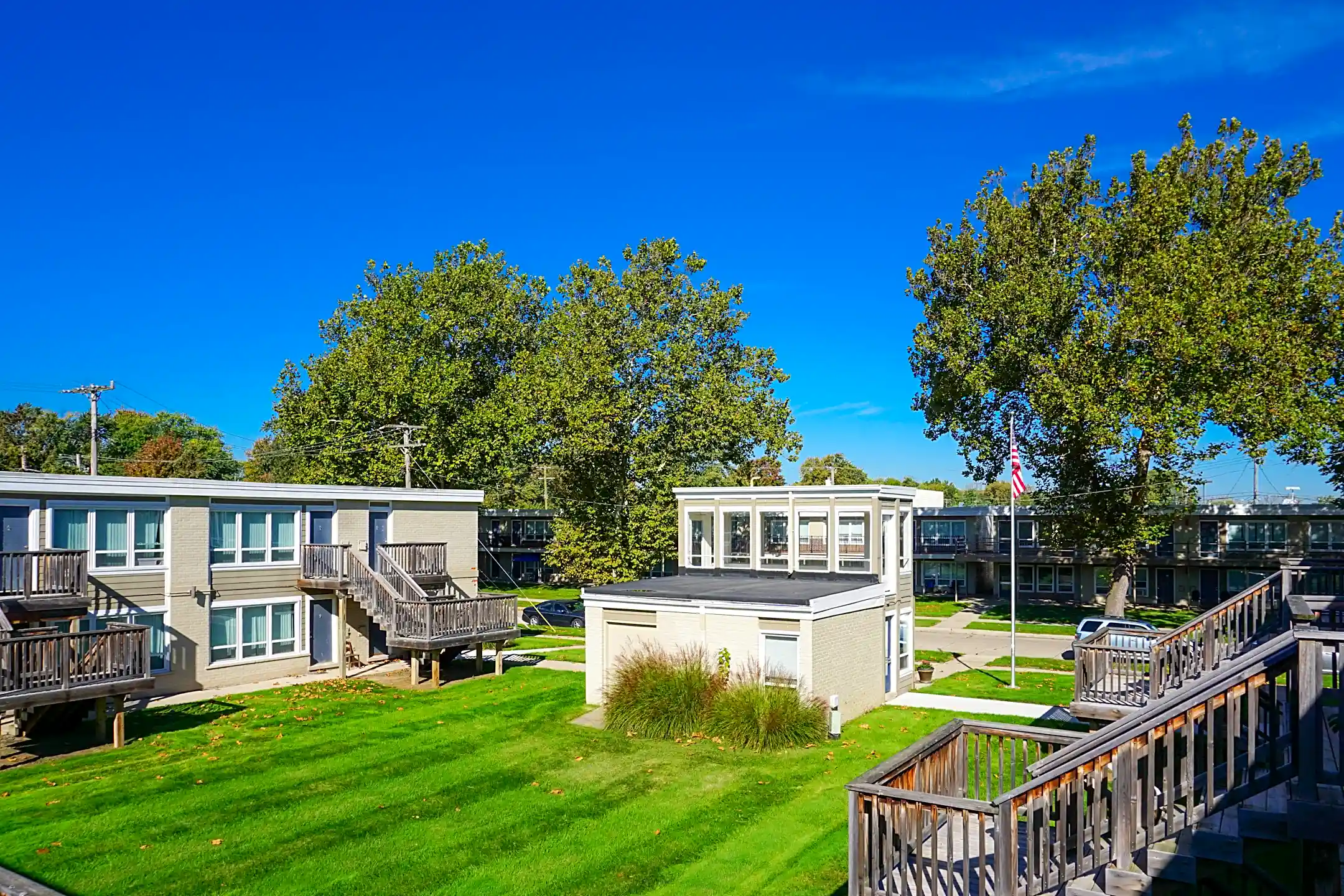 Silverstone Apartments 5800 Streefkerk Drive Warren, MI Apartments for Rent Rent.