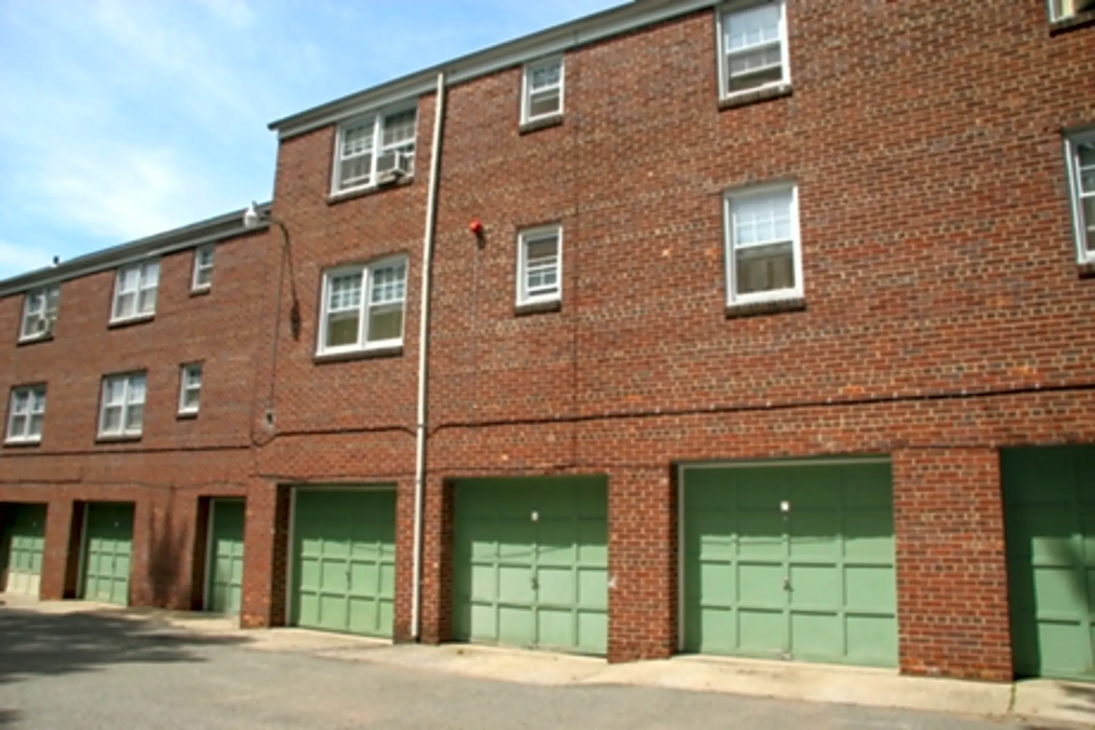 263 Bloomfield Avenue Apartments Bloomfield, NJ 07003