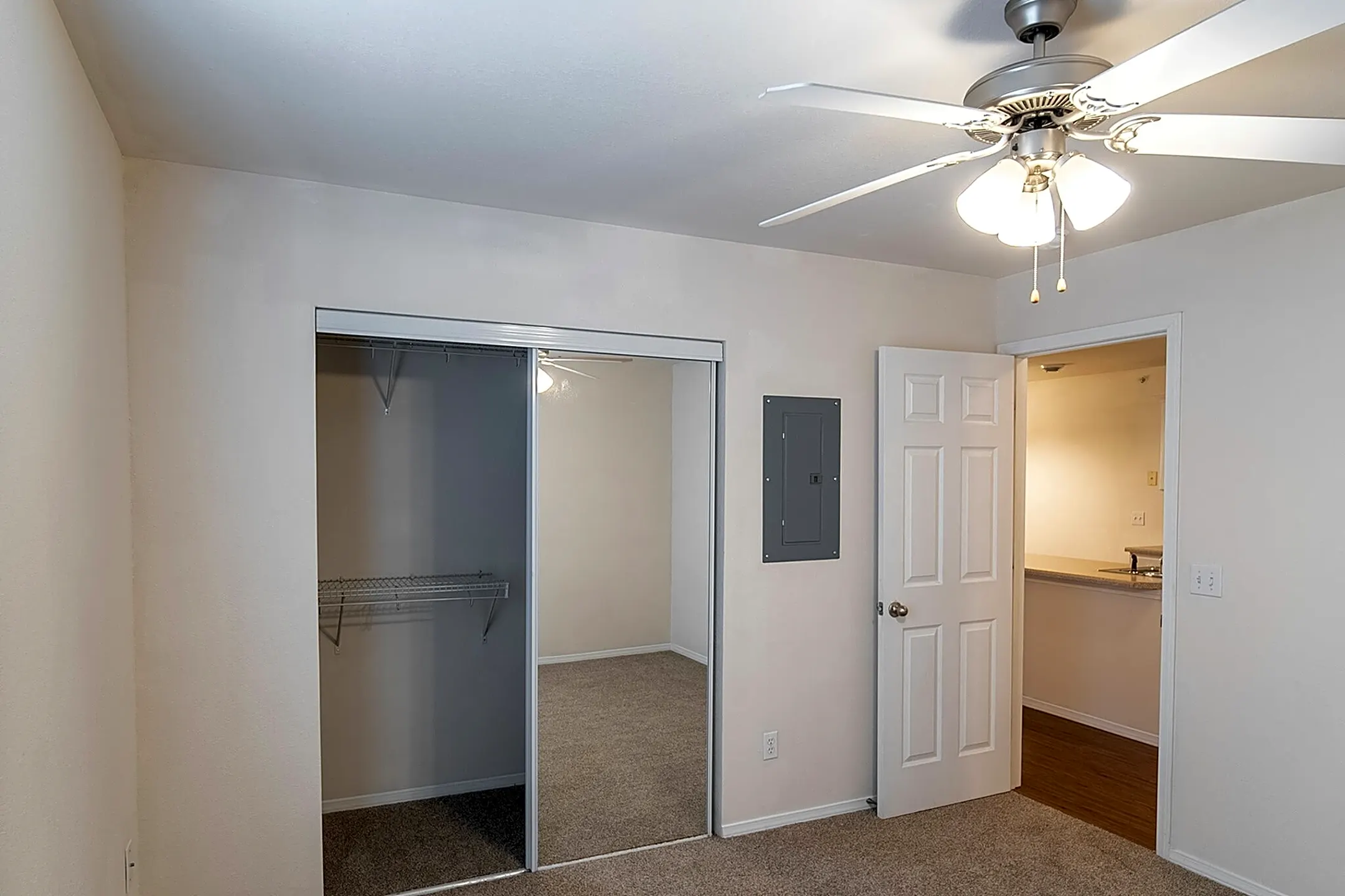 Watermill Park Apartments 1730 E Valley Water Mill Rd Springfield