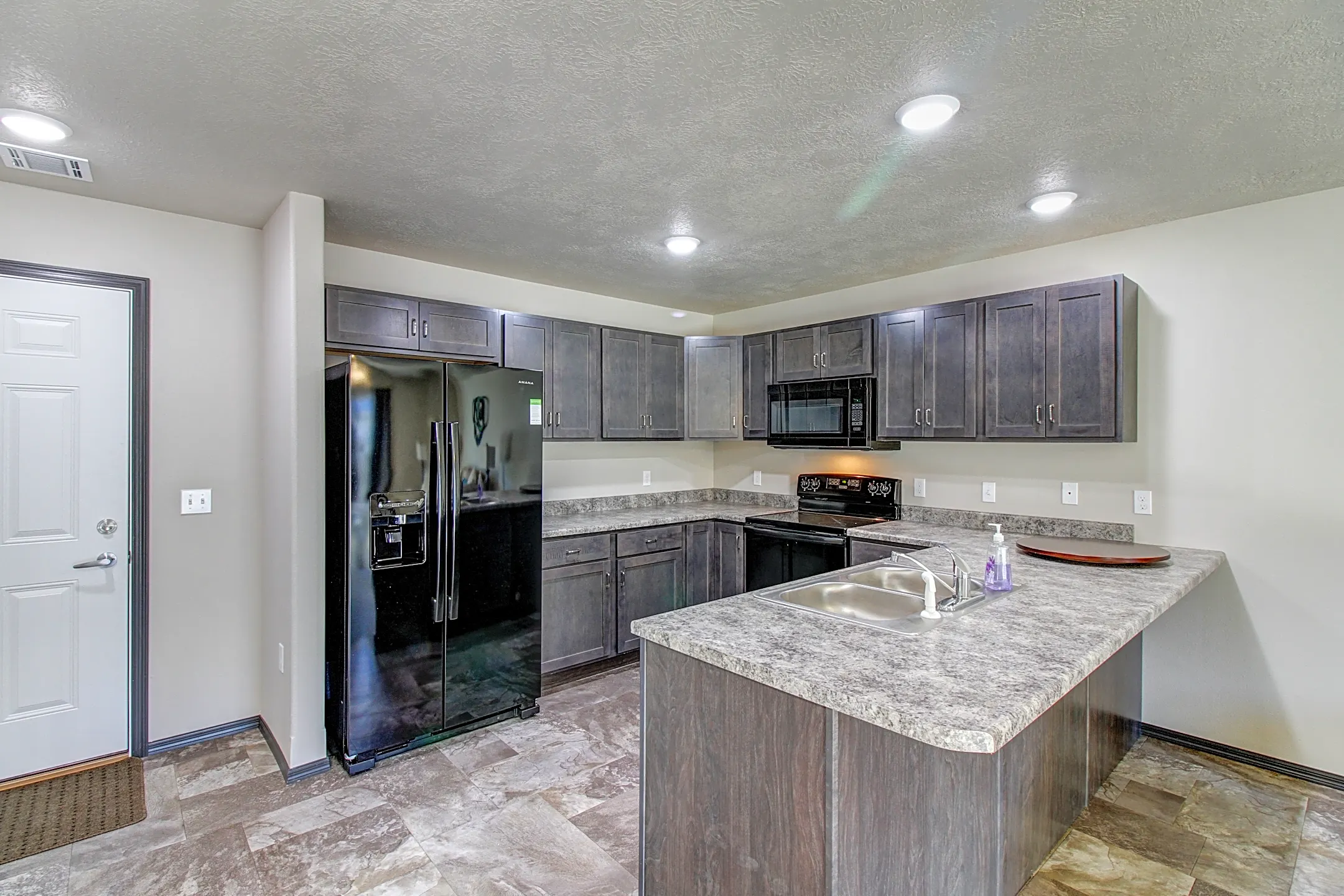 Tigerway Townhomes 284 Tigerway Court Harrisburg, SD Apartments for