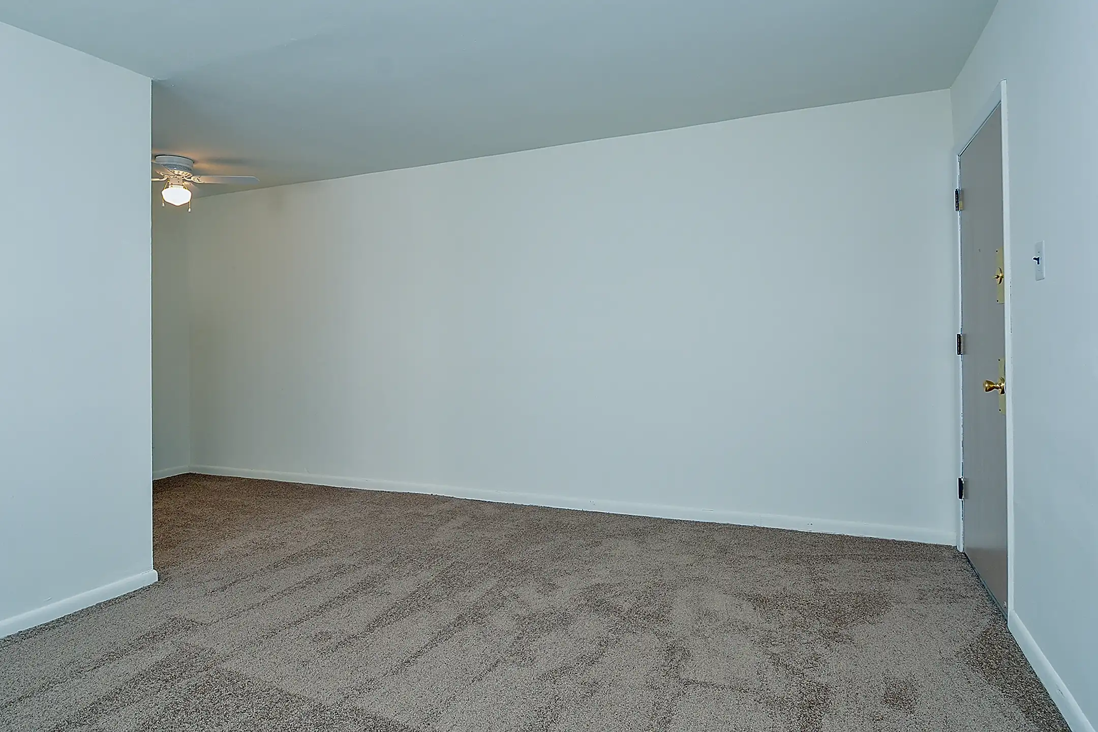 Woodview Apartments - Media, PA