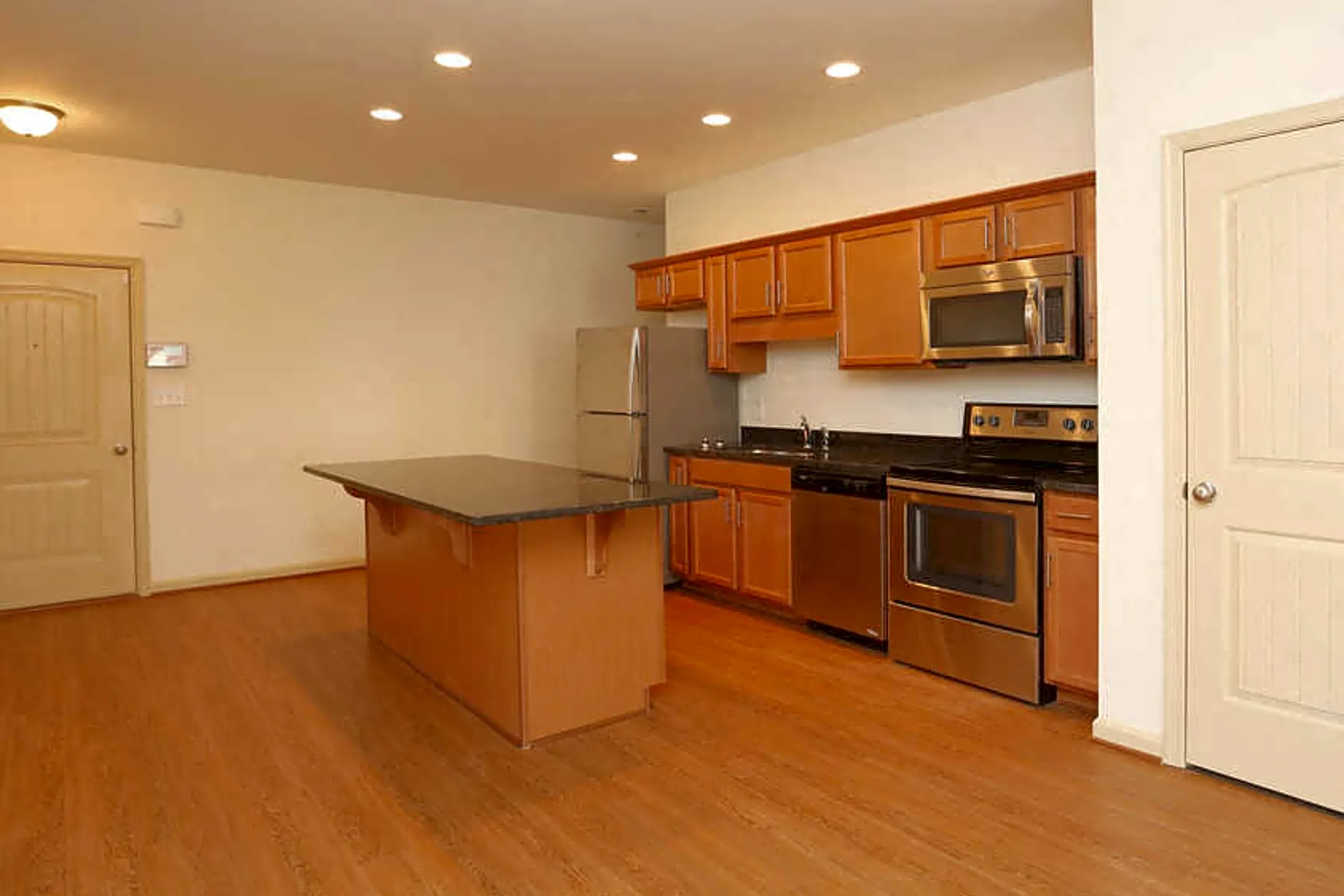 The Gardens On Timberlake Apartments 240 Beverly Hills Cir